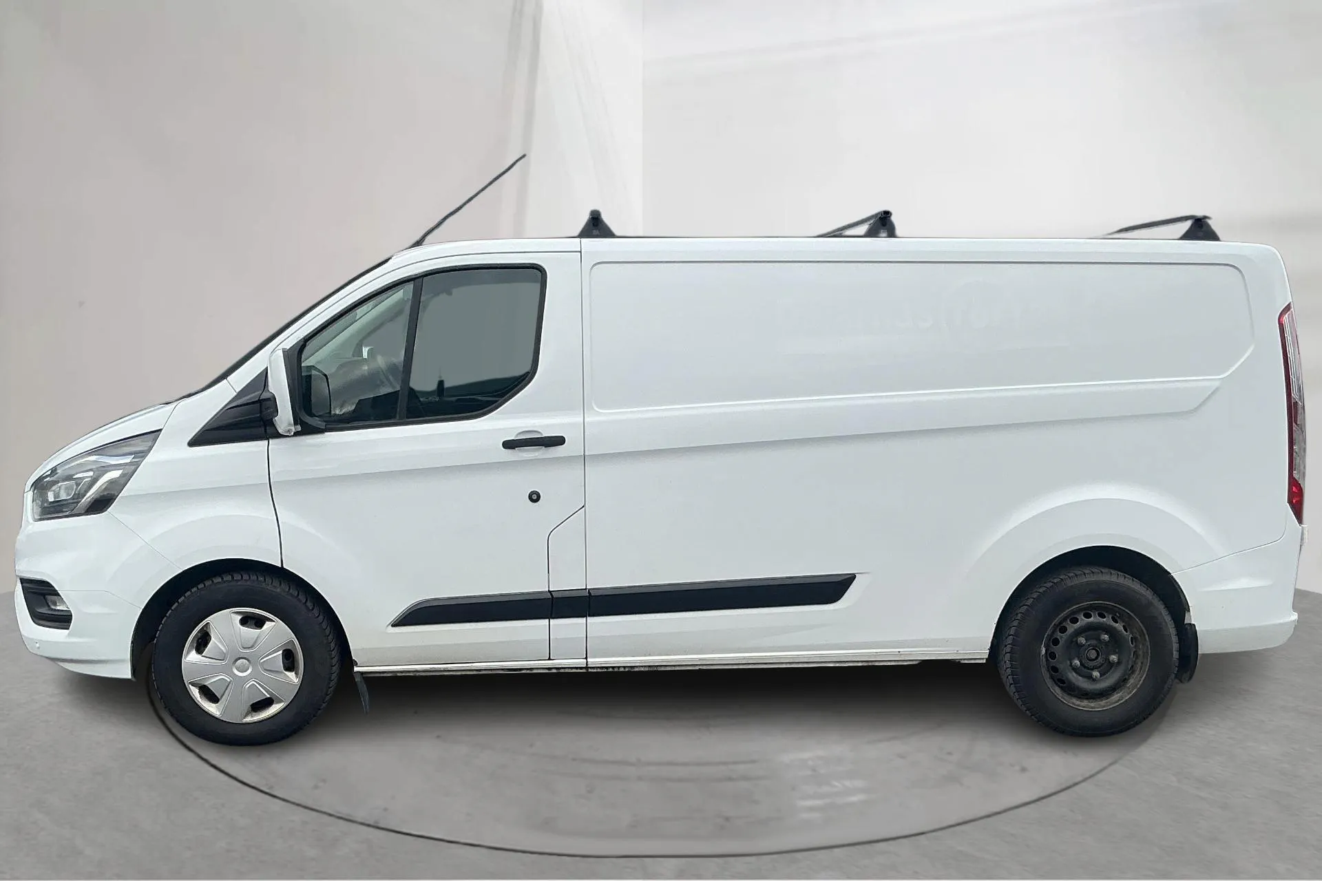 Presentationsfoto 2 av 17: Ford Transit Custom 300 (130hk) - 21 198 mil - Automat - vit - 2018