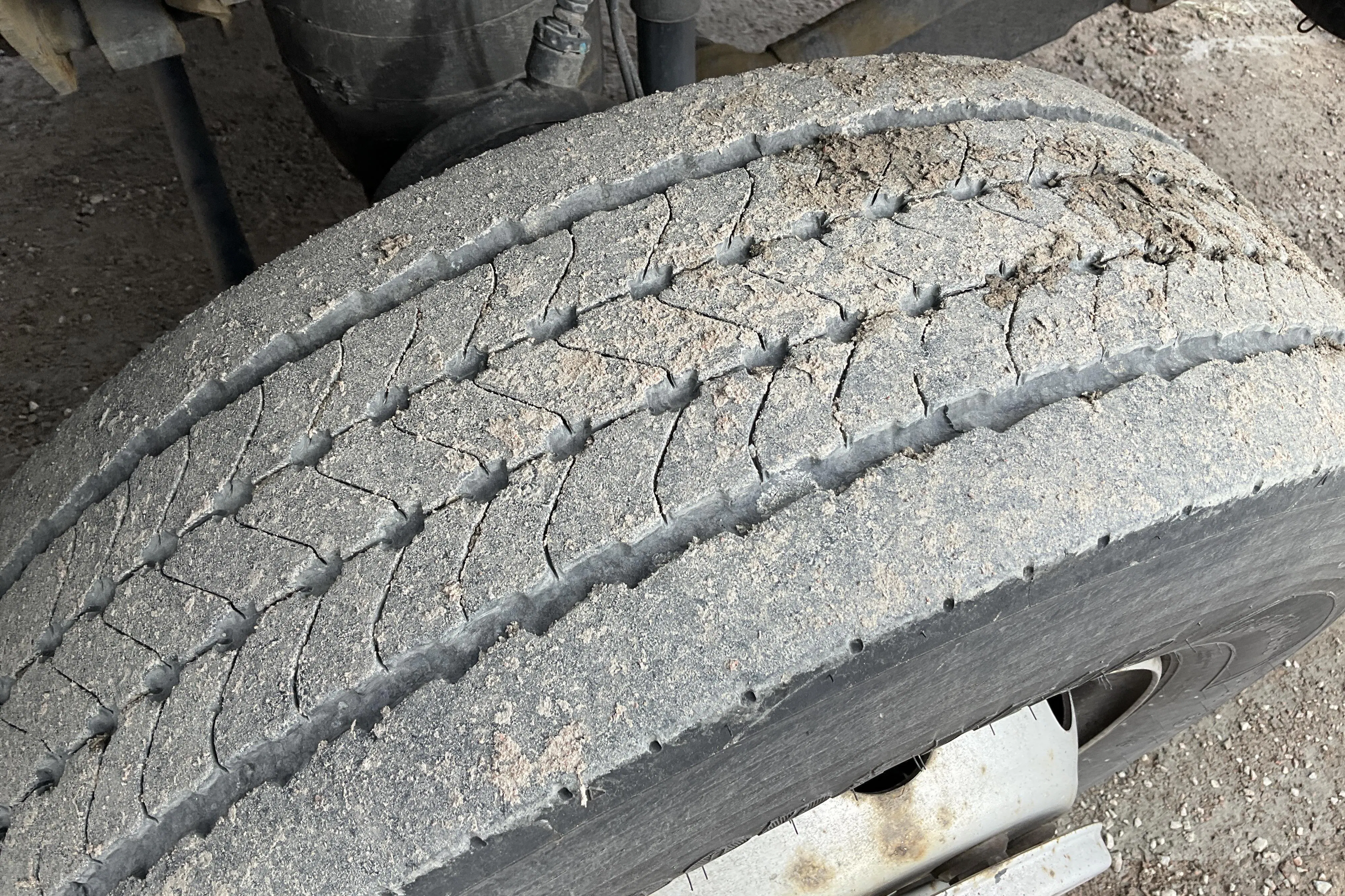 Presentationsfoto 41 av 41: MERCEDES ATEGO 1523 - 221 820 km - Automat - vit - 2019