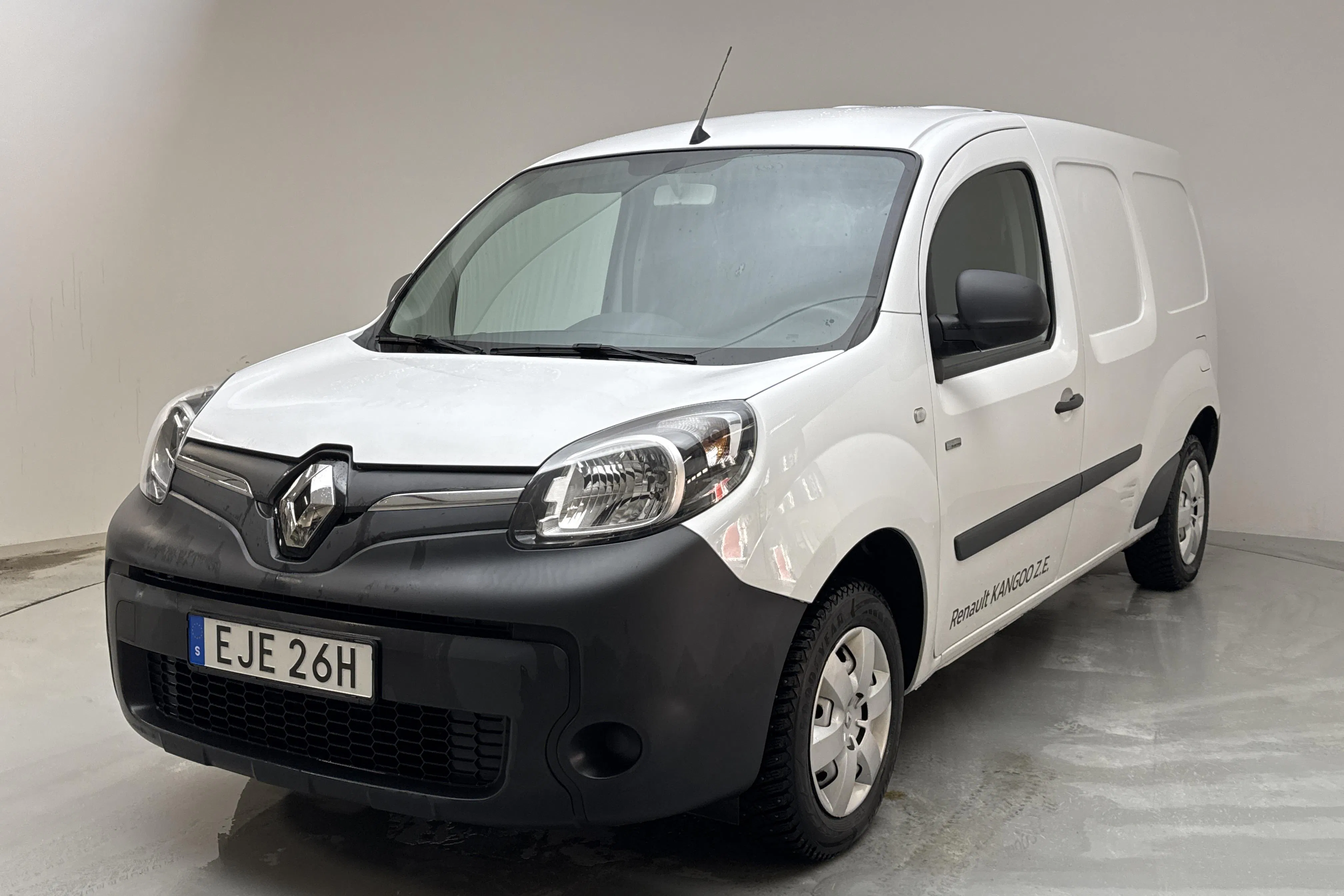 Presentationsfoto 1 av 12: Renault Kangoo Z.E Power Plus 33kWh Maxi Skåp (60hk) - 7 224 mil - Automat - vit - 2020