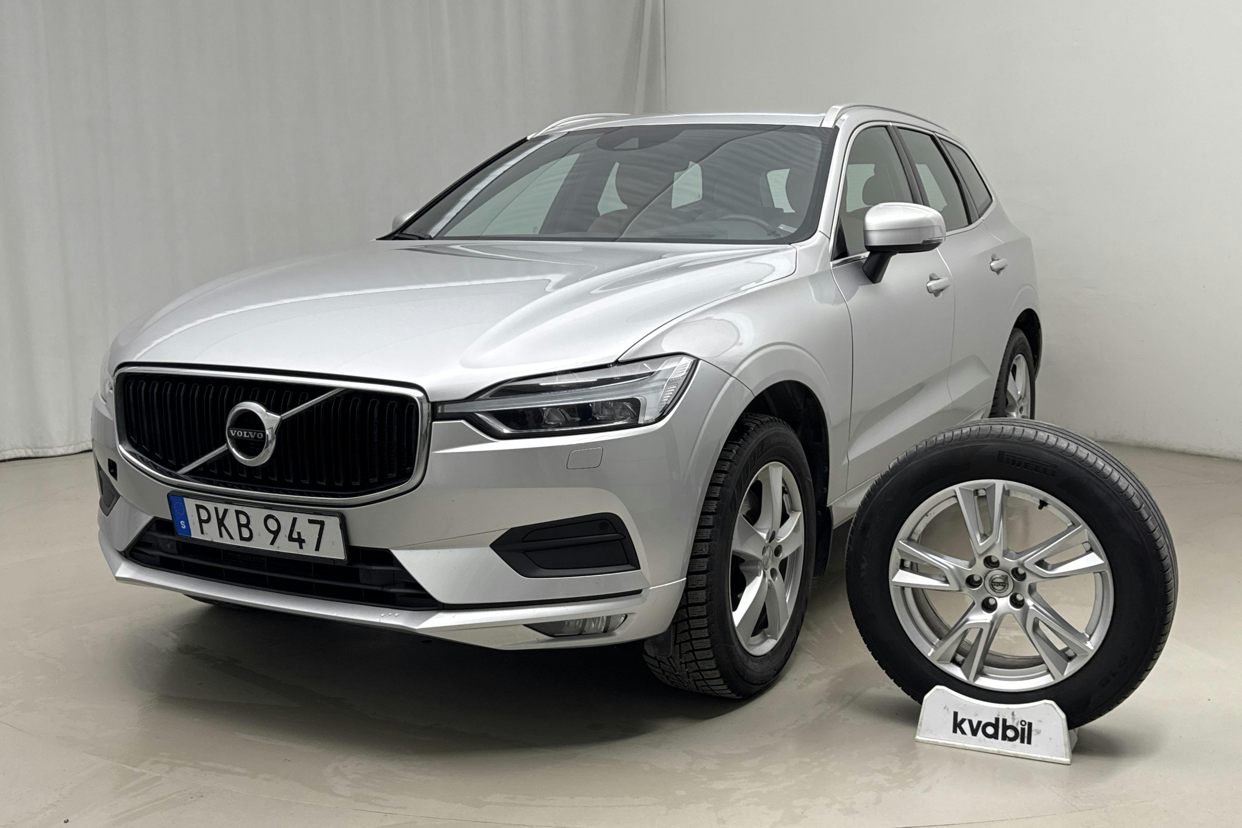 Presentationsfoto 1 av 23: Volvo XC60 T5 AWD (250hk) - 16 368 mil - Automat - silver - 2019