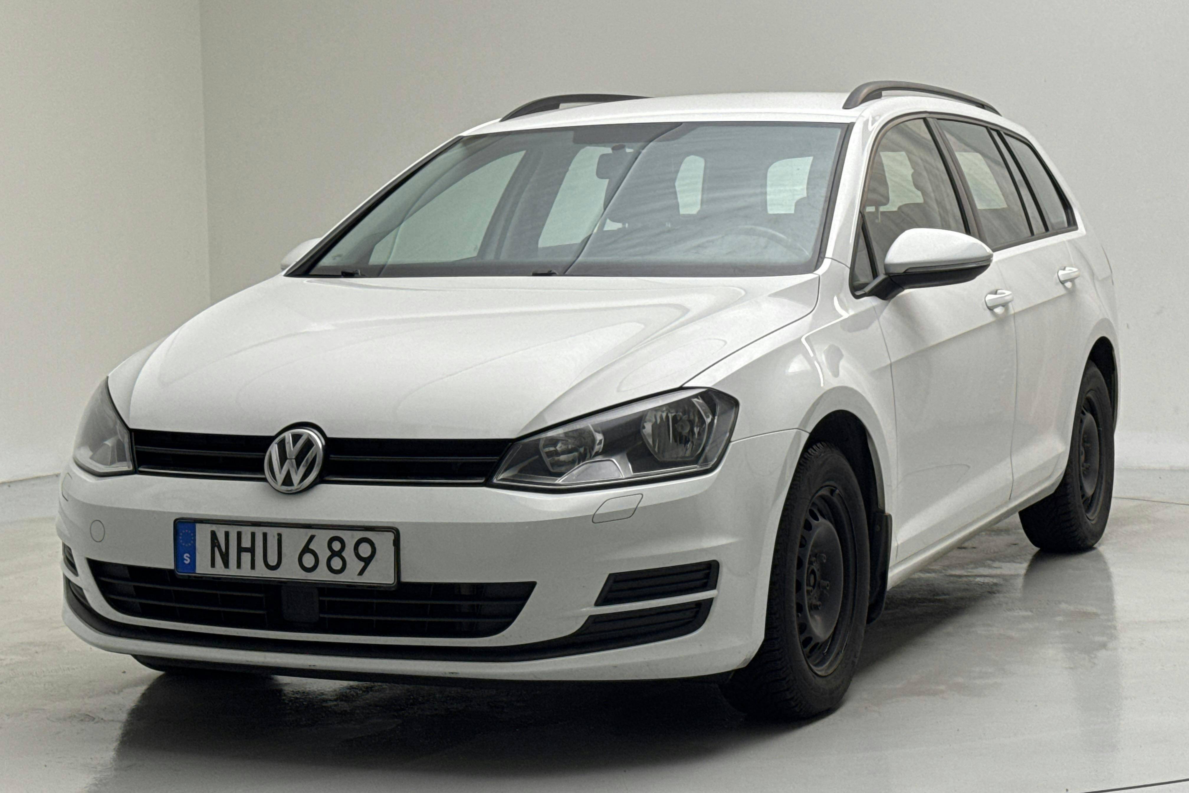 Zdjęcie prezentacyjne 1 z 14: VW Golf VII 1.2 TSI Sportscombi (110hk) - 137 000 km - Manualna - biały - 2016