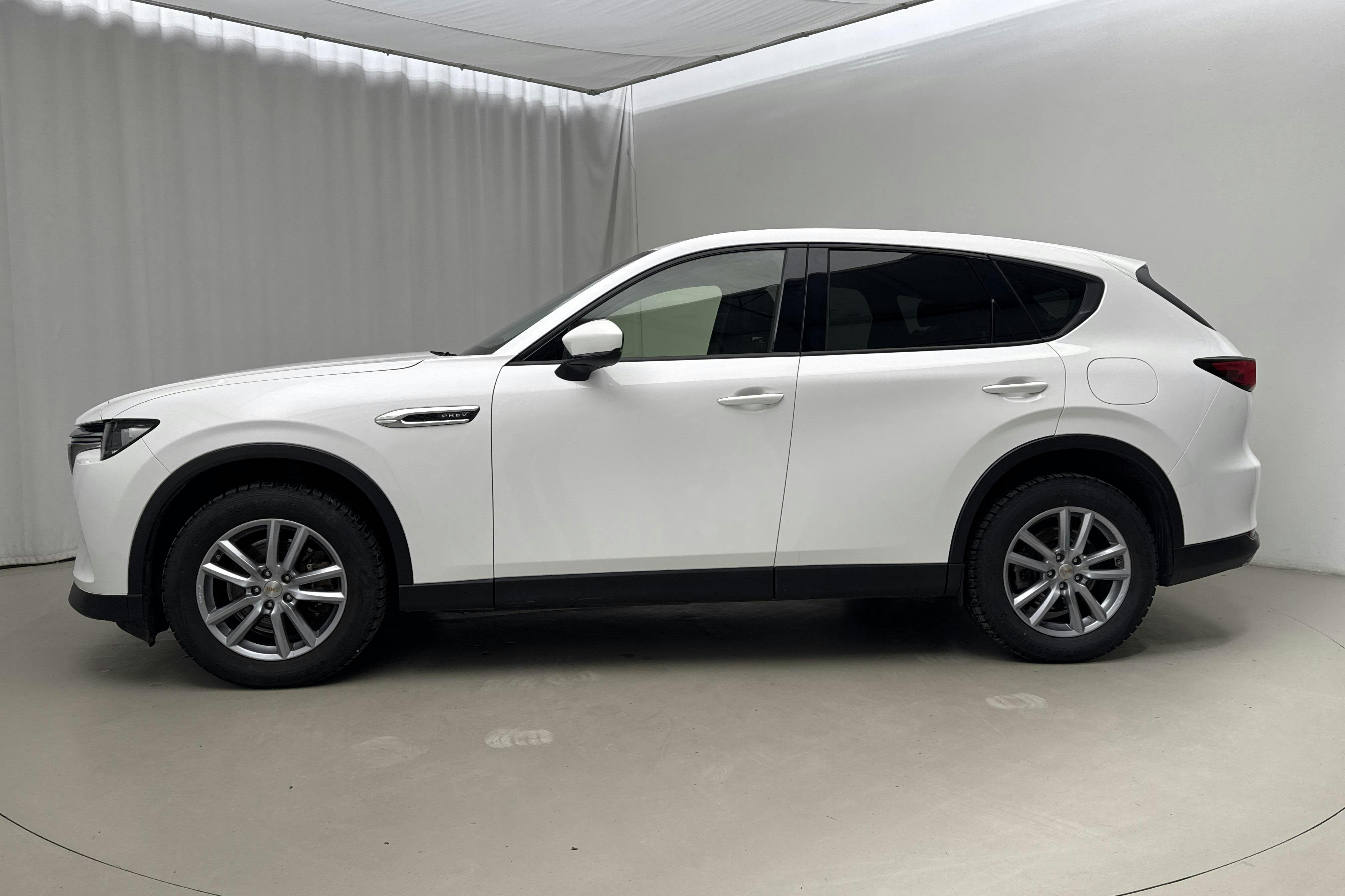 Presentation photo 2 of 23: Mazda CX-60 e-Skyactiv PHEV AWD (327hk) - 59 110 km - Automatic - white - 2023