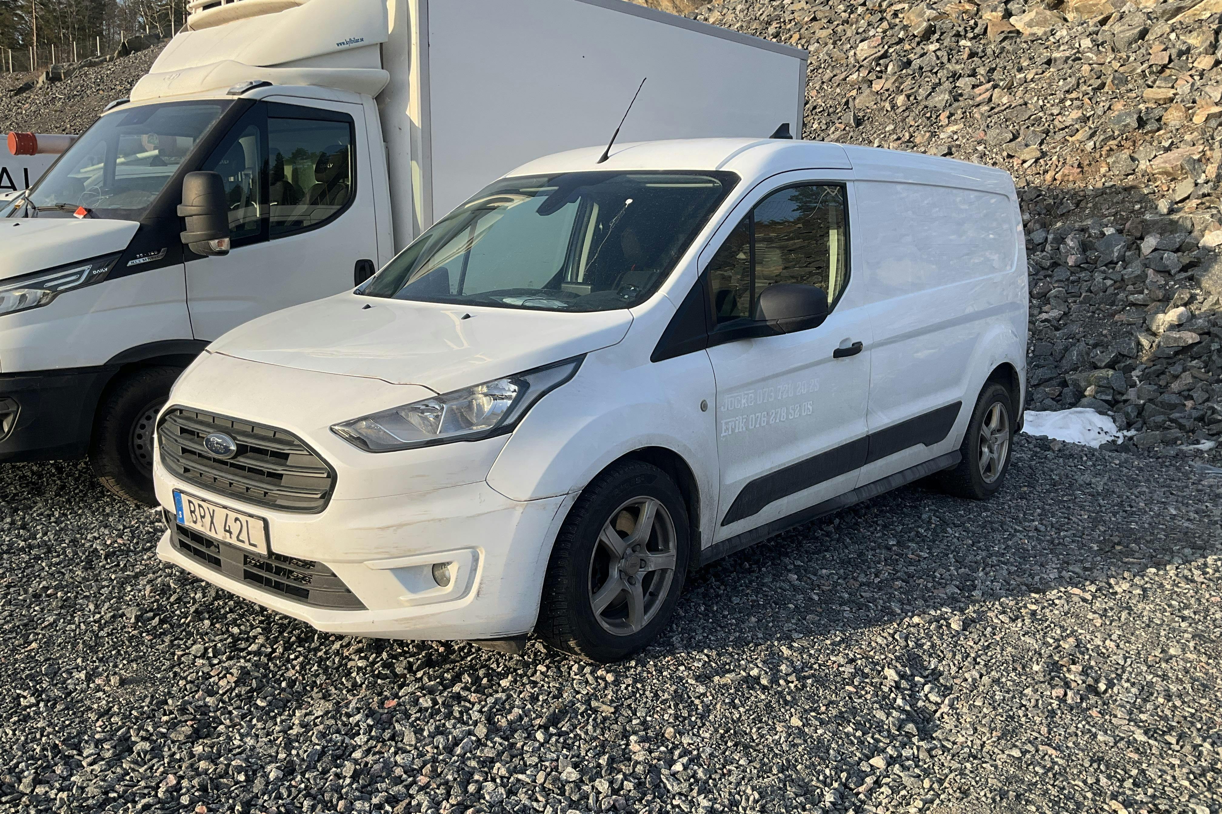 Presentation photo 1 of 13: Ford Transit Connect 1.5 EcoBlue (100hk) - 127 220 km - Automatic - white - 2021