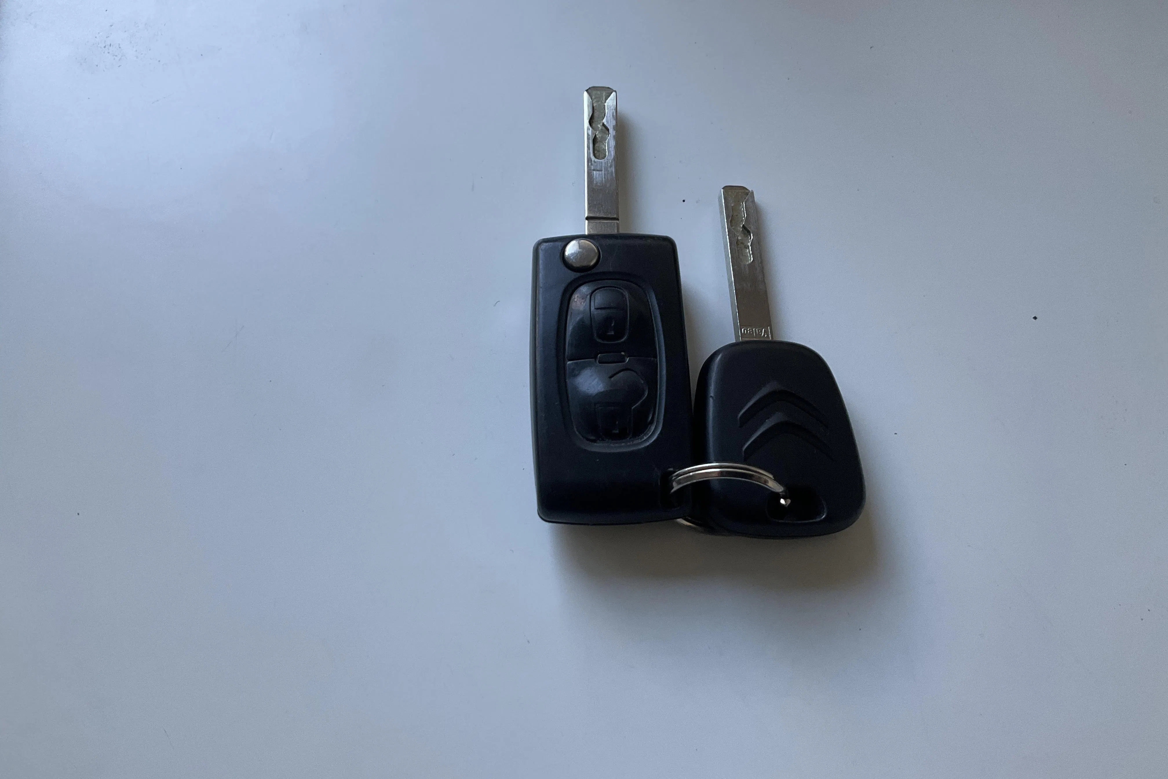 Presentationsfoto 16 av 16: Citroën C3 e-HDi (90hk) - 10 357 mil - Manuell - blå - 2014