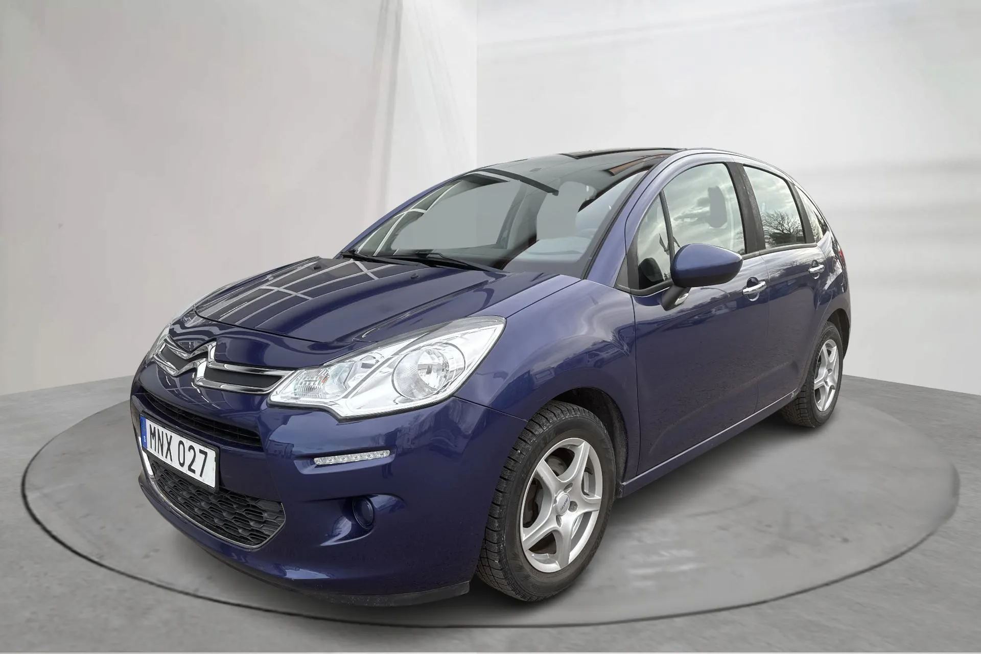 Presentationsfoto 1 av 16: Citroën C3 e-HDi (90hk) - 10 357 mil - Manuell - blå - 2014