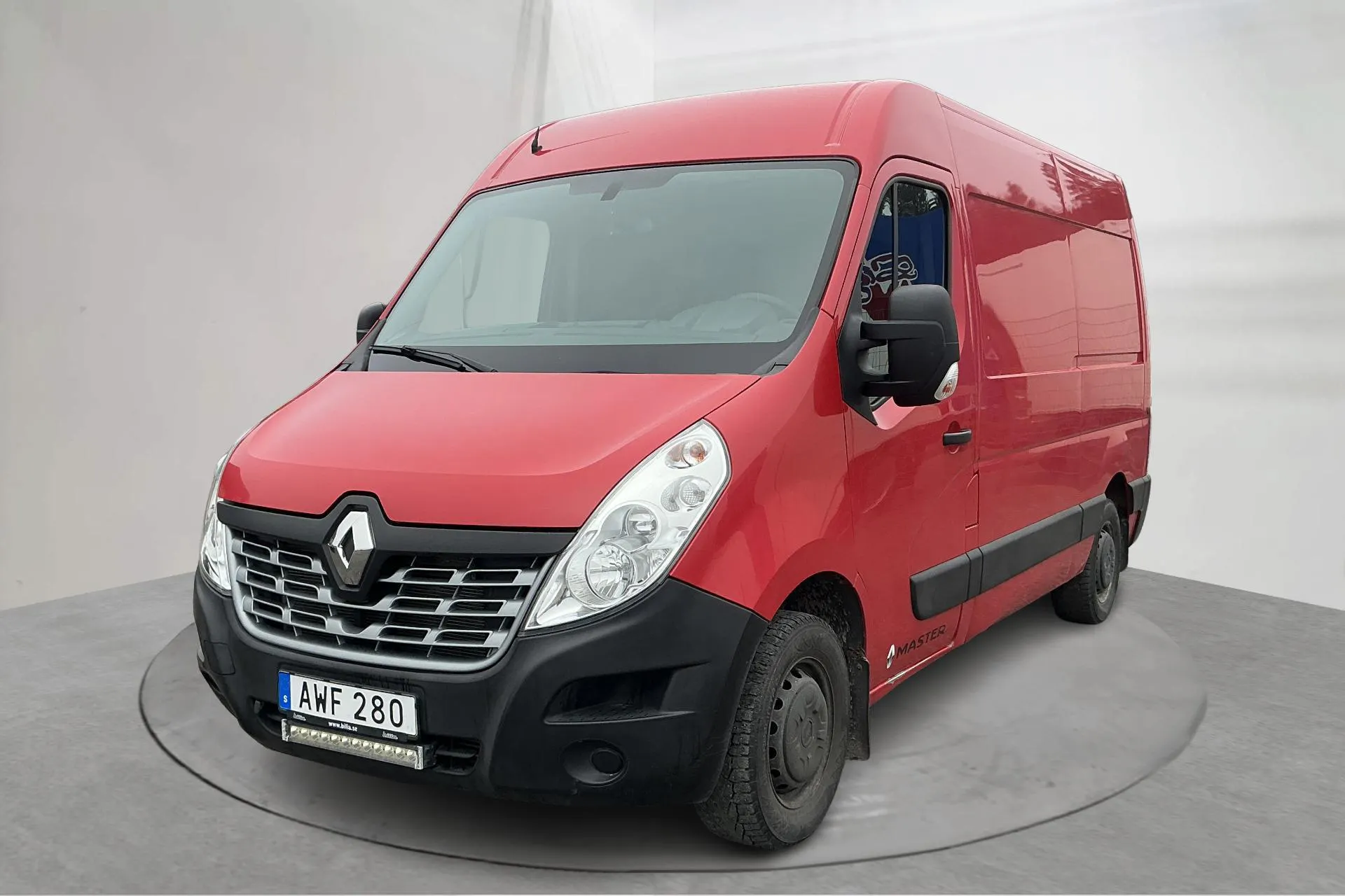 Presentation photo 1 of 13: Renault Master 2.3 dCi FAP 2WD (130hk) - 104 880 km - Manual - red - 2018