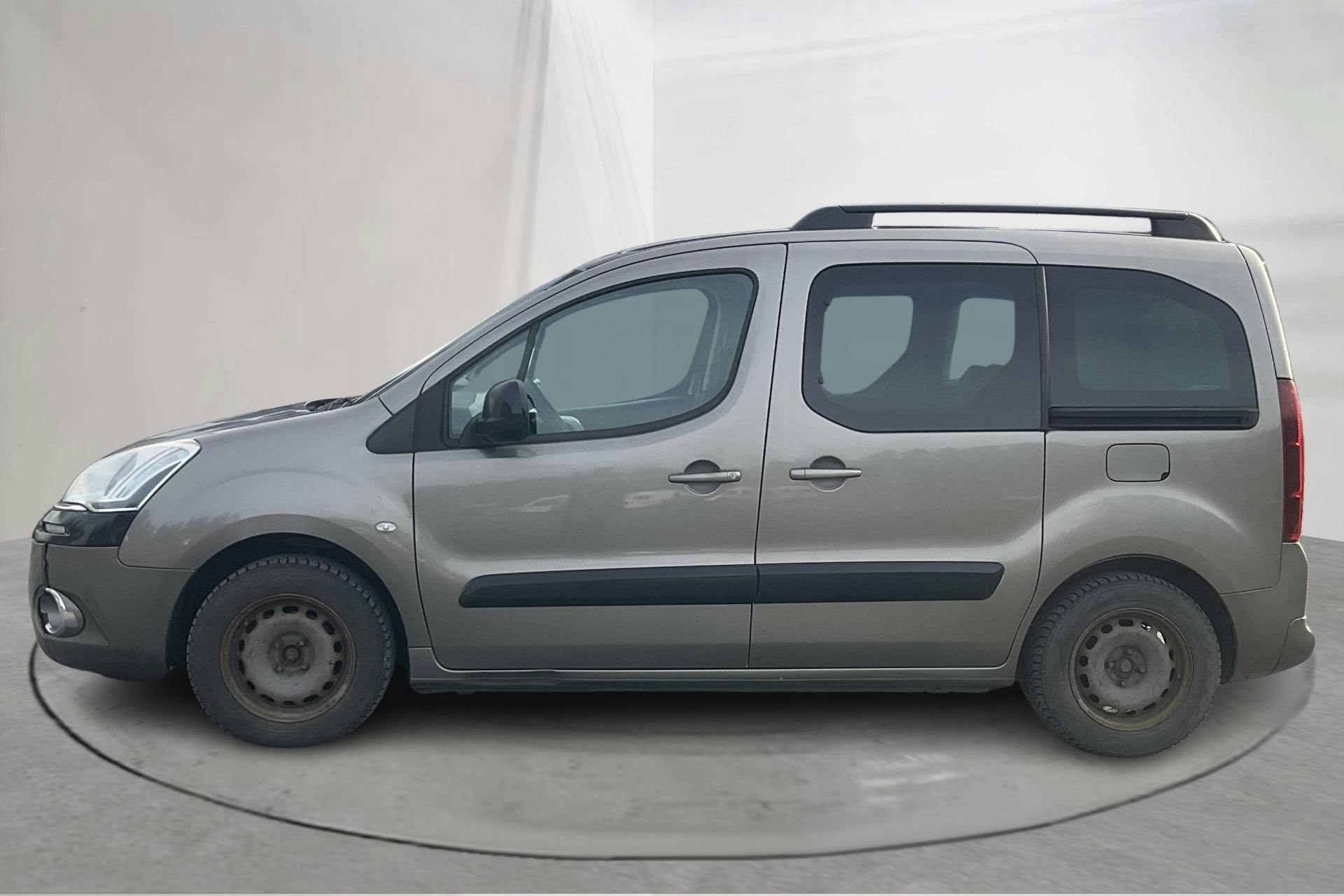 Presentation photo 2 of 12: Citroën Berlingo Family III 1.6 HDI (92hk) - 290 520 km - Automatic - brown - 2014
