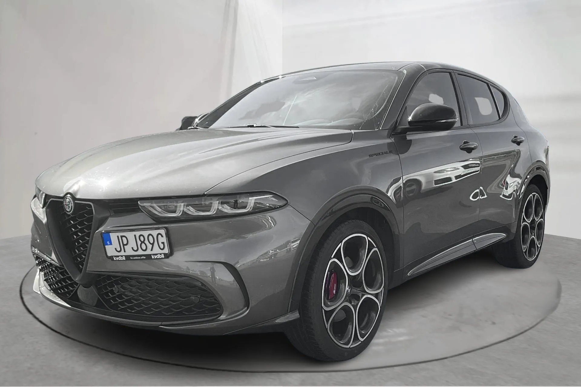 Presentation photo 1 of 18: Alfa Romeo Tonale 1.5 Hybrid (160hk) - 63 240 km - Automatic - gray - 2022