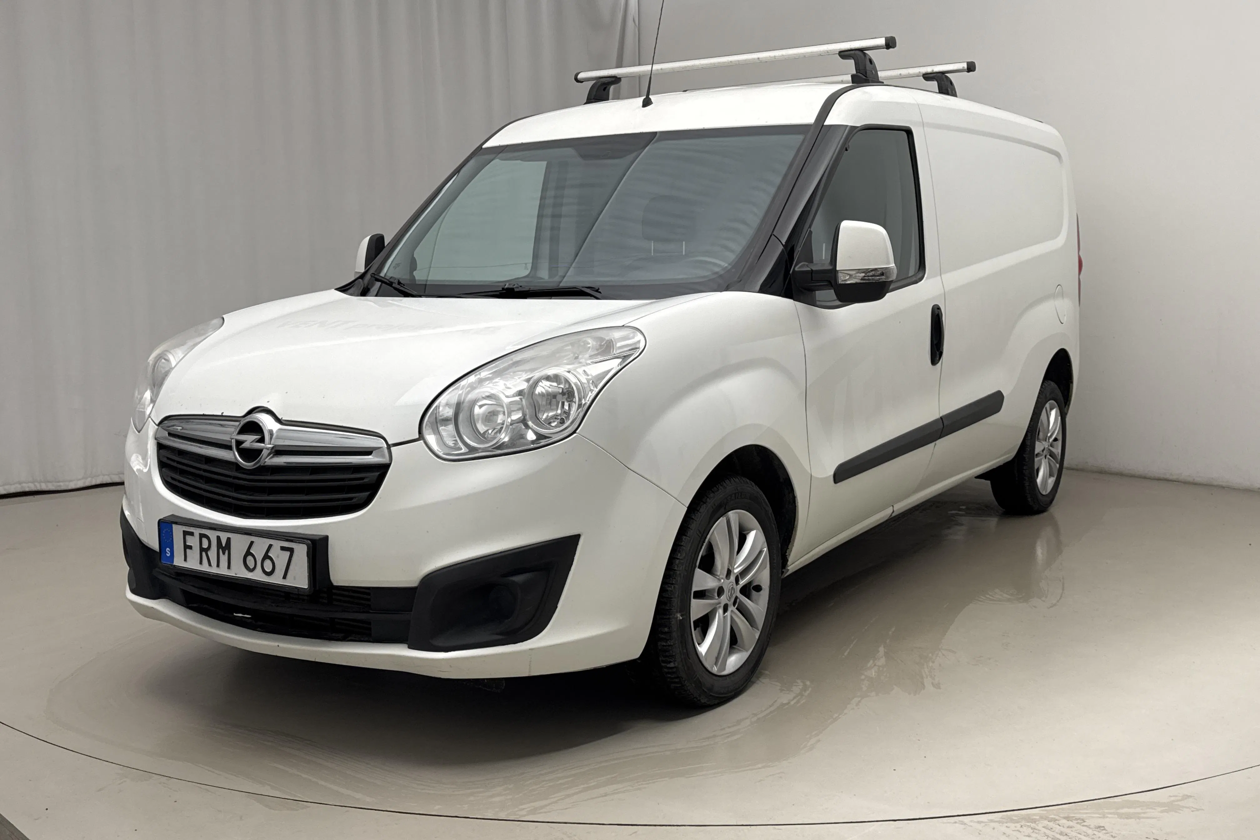 Presentation photo 1 of 12: Opel Combo 1.3 CDTI Skåp (95hk) - 172 790 km - Manual - white - 2017