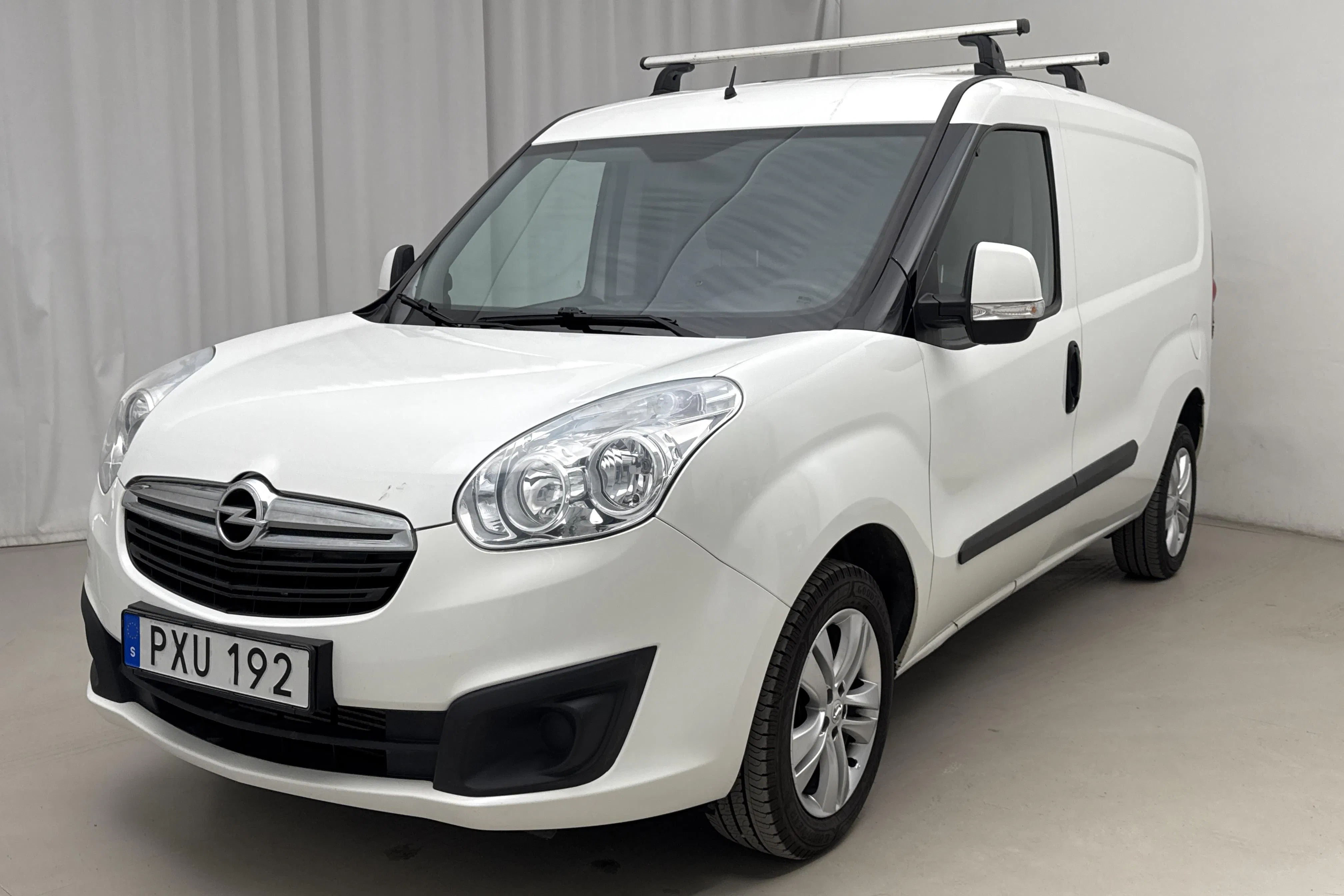 Presentation photo 1 of 12: Opel Combo 1.3 CDTI Skåp (95hk) - 165 620 km - Manual - white - 2017