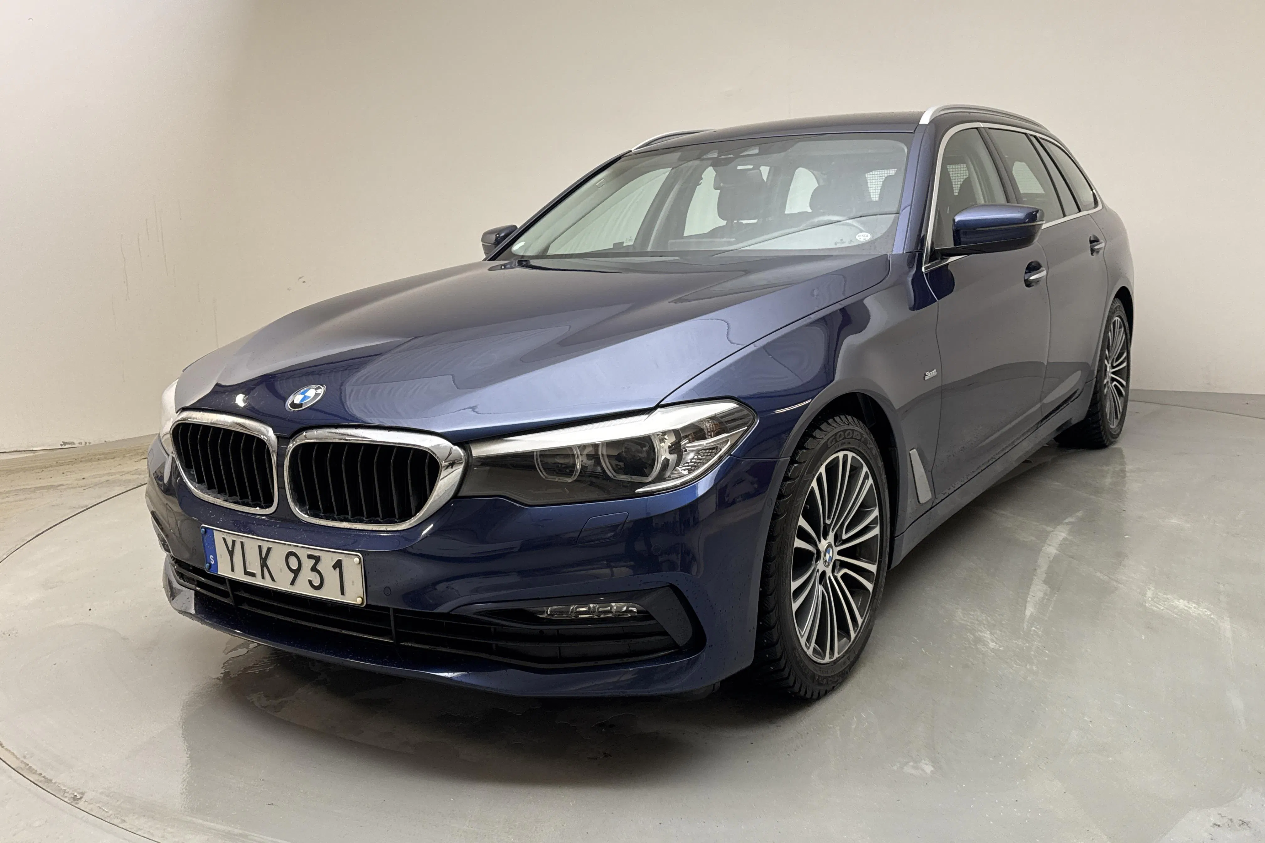 BMW 520d Touring, G31 (190hk)