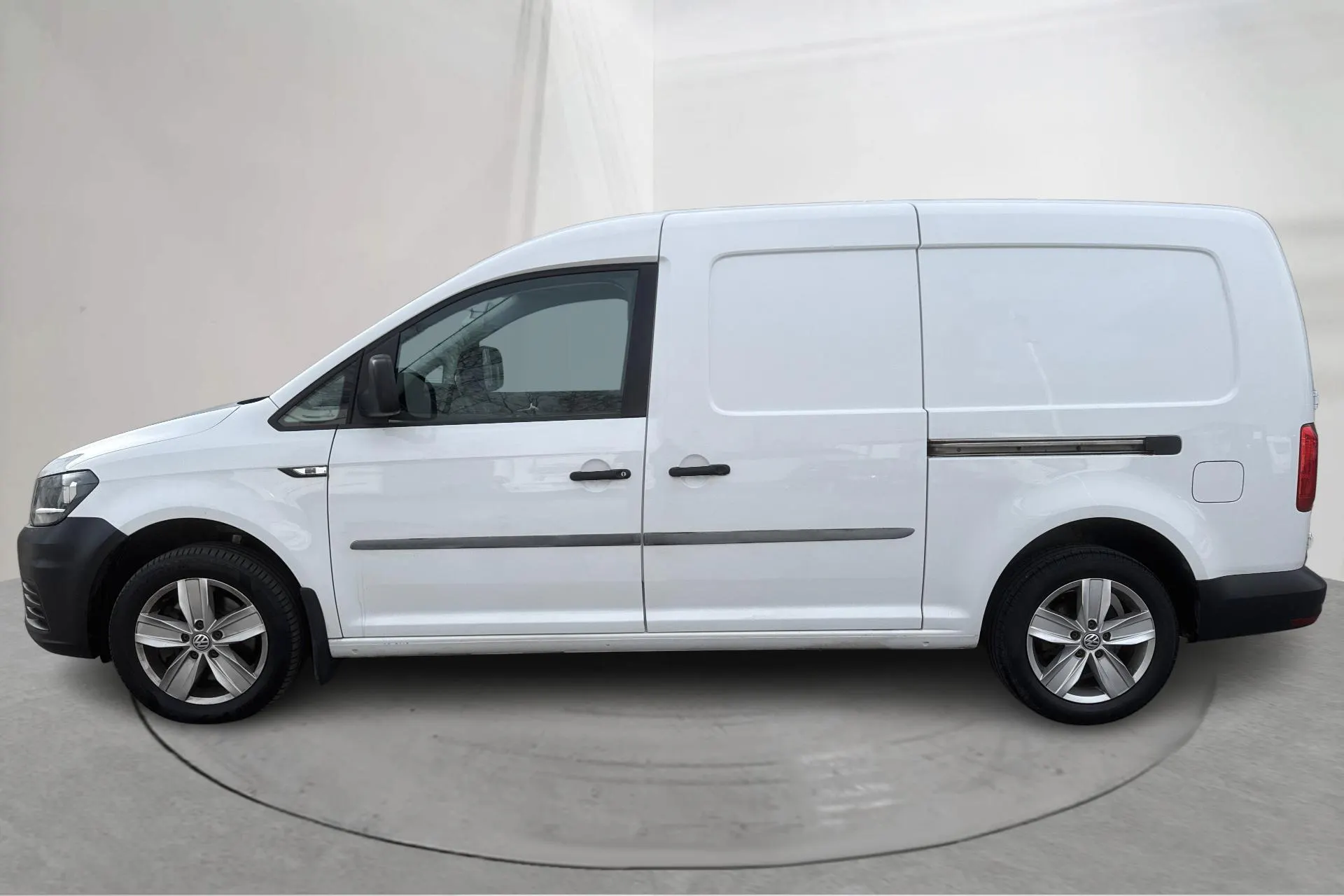 Presentation photo 2 of 13: VW Caddy 2.0 TDI Maxi Skåp (150hk) - 77 890 km - Automatic - white - 2019