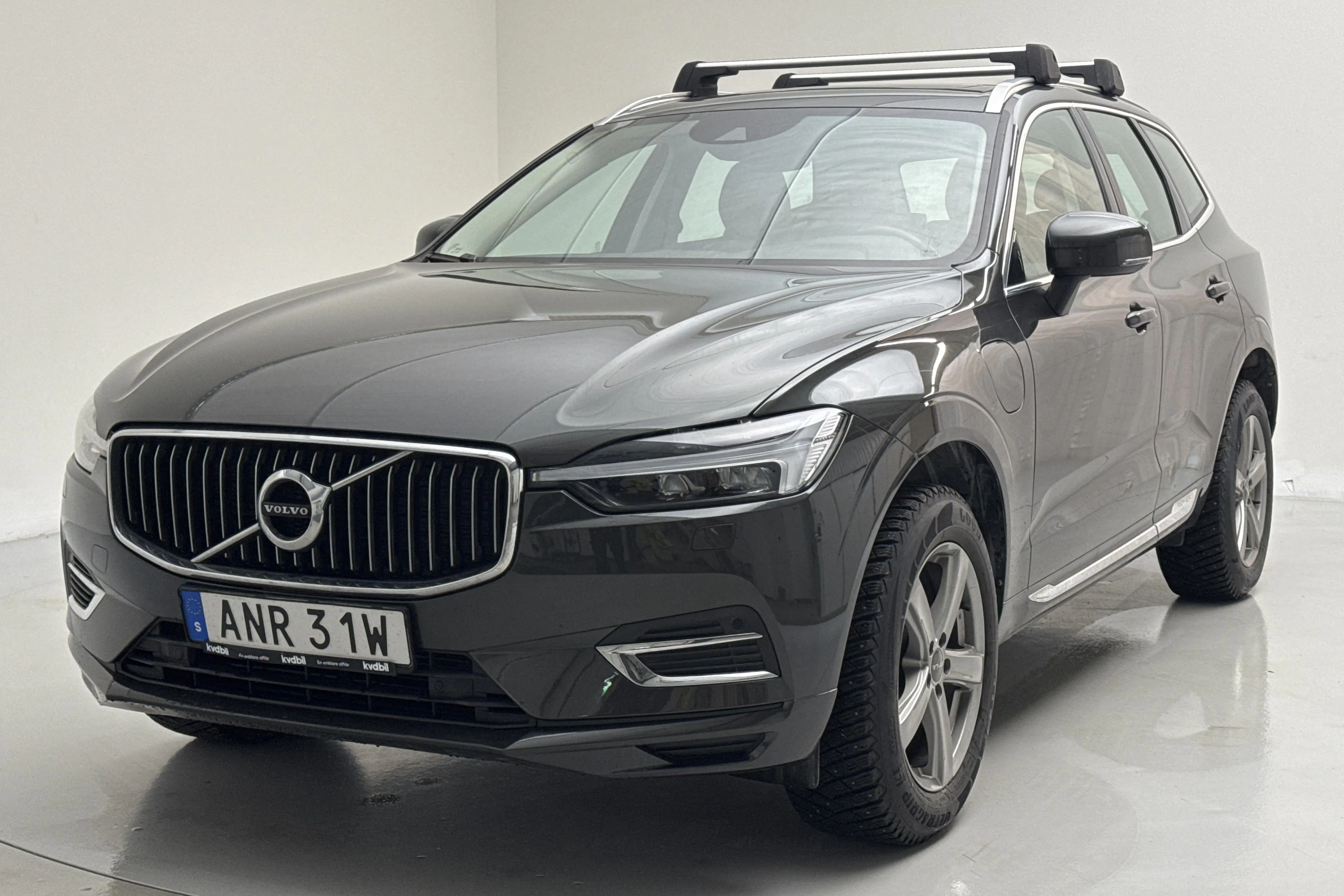 Presentationsfoto 1 av 19: Volvo XC60 T6 AWD Recharge (340hk) - 3 890 mil - Automat - Dark Grey - 2021