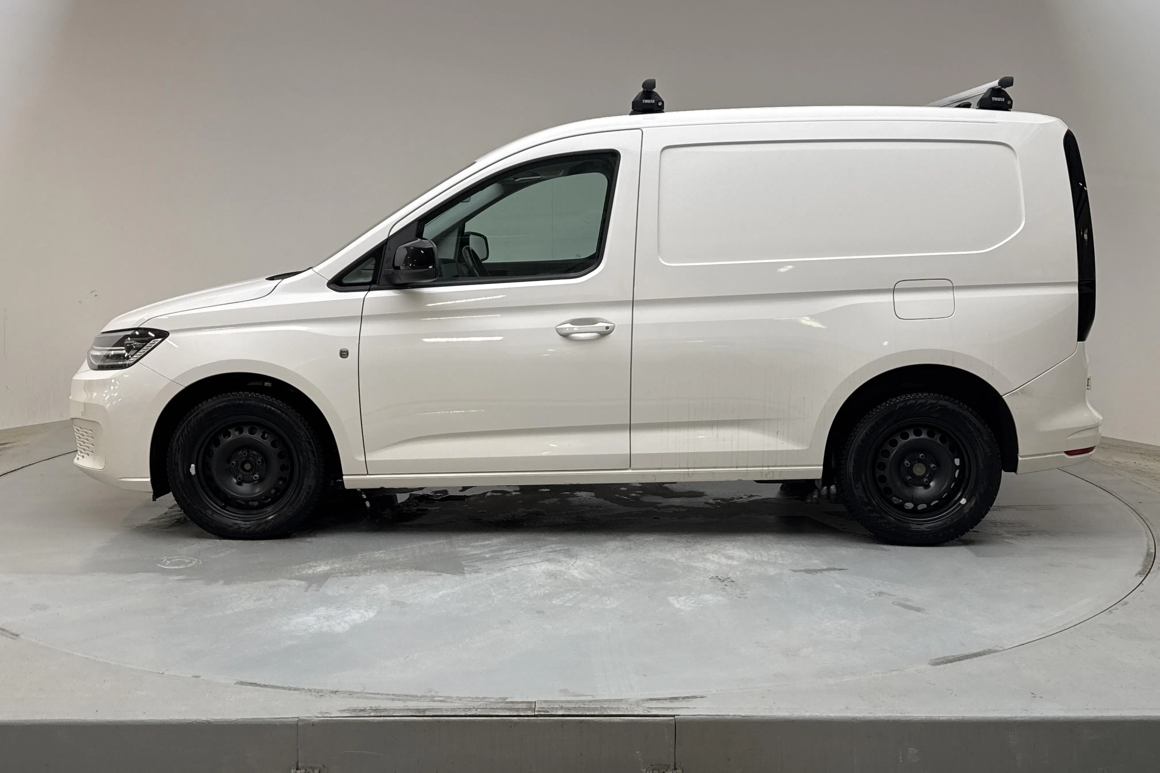 Presentation photo 2 of 15: VW Caddy Cargo 2.0 TDI Skåp (122hk) - 83 350 km - Automatic - white - 2021