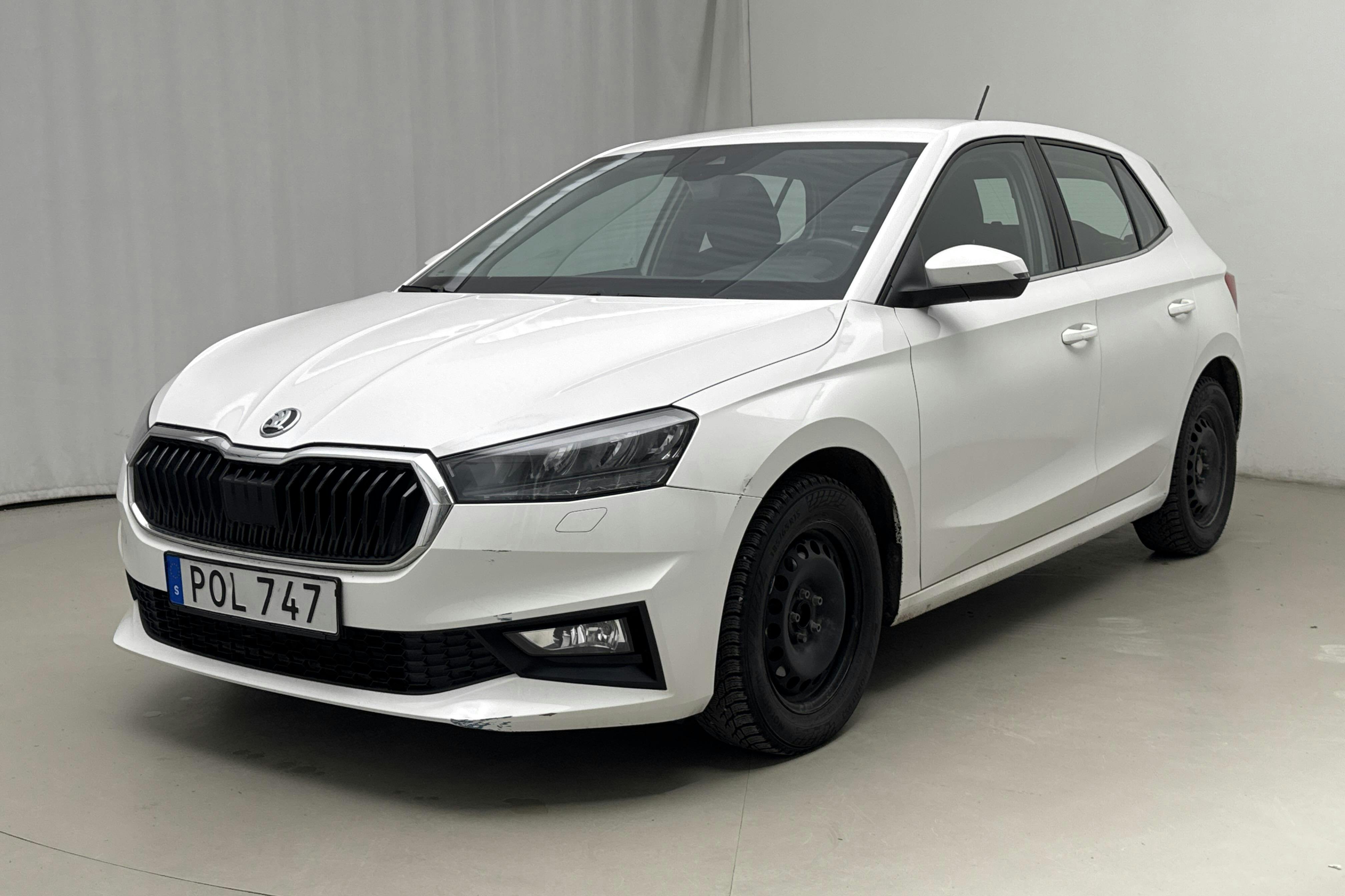 Presentation photo 1 of 15: Skoda Fabia 1.0 TSI (110hk) - 175 130 km - Automatic - white - 2022