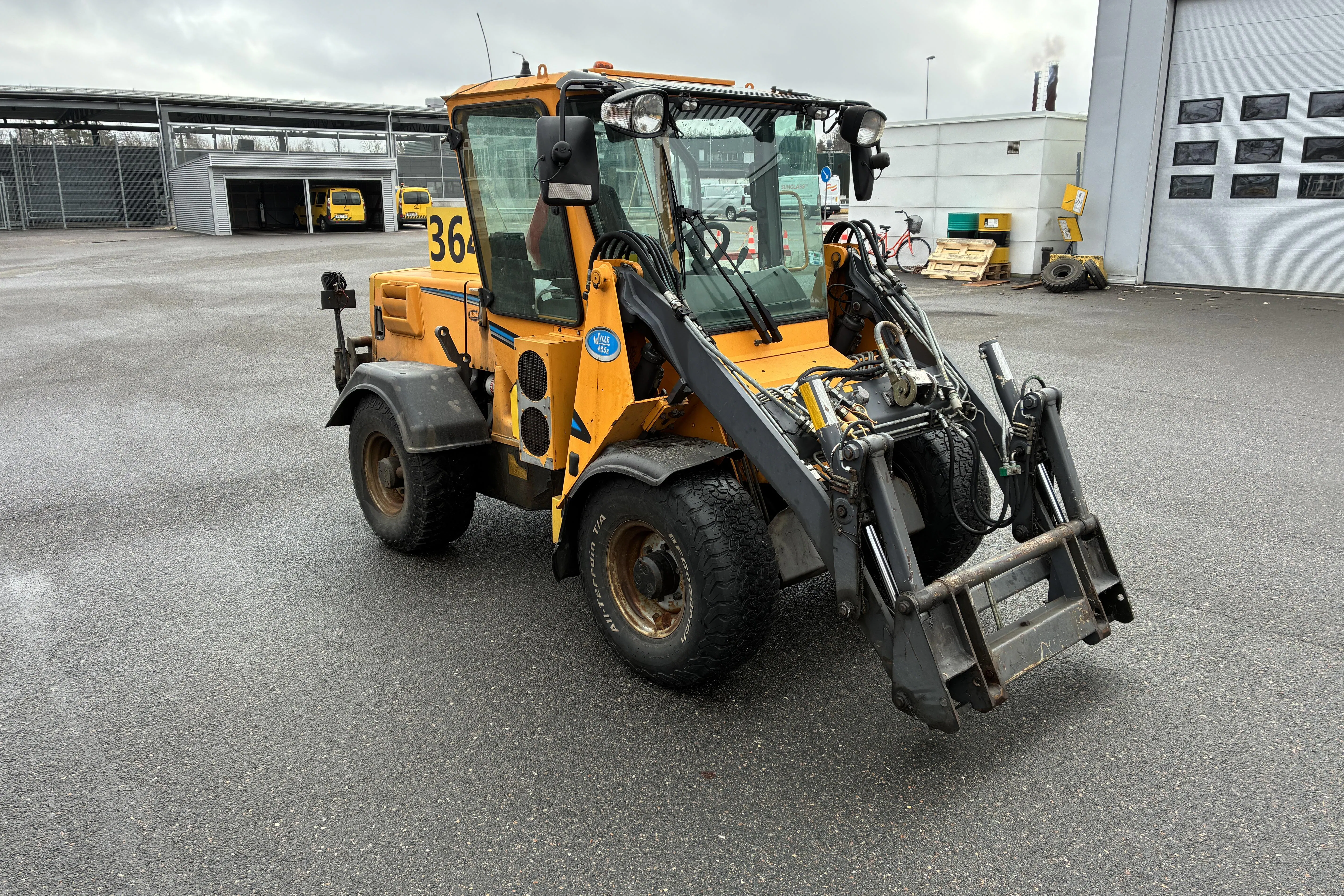 Presentationsfoto 2 av 46: Wille 455B redskapsbärare - 0 km - 2007