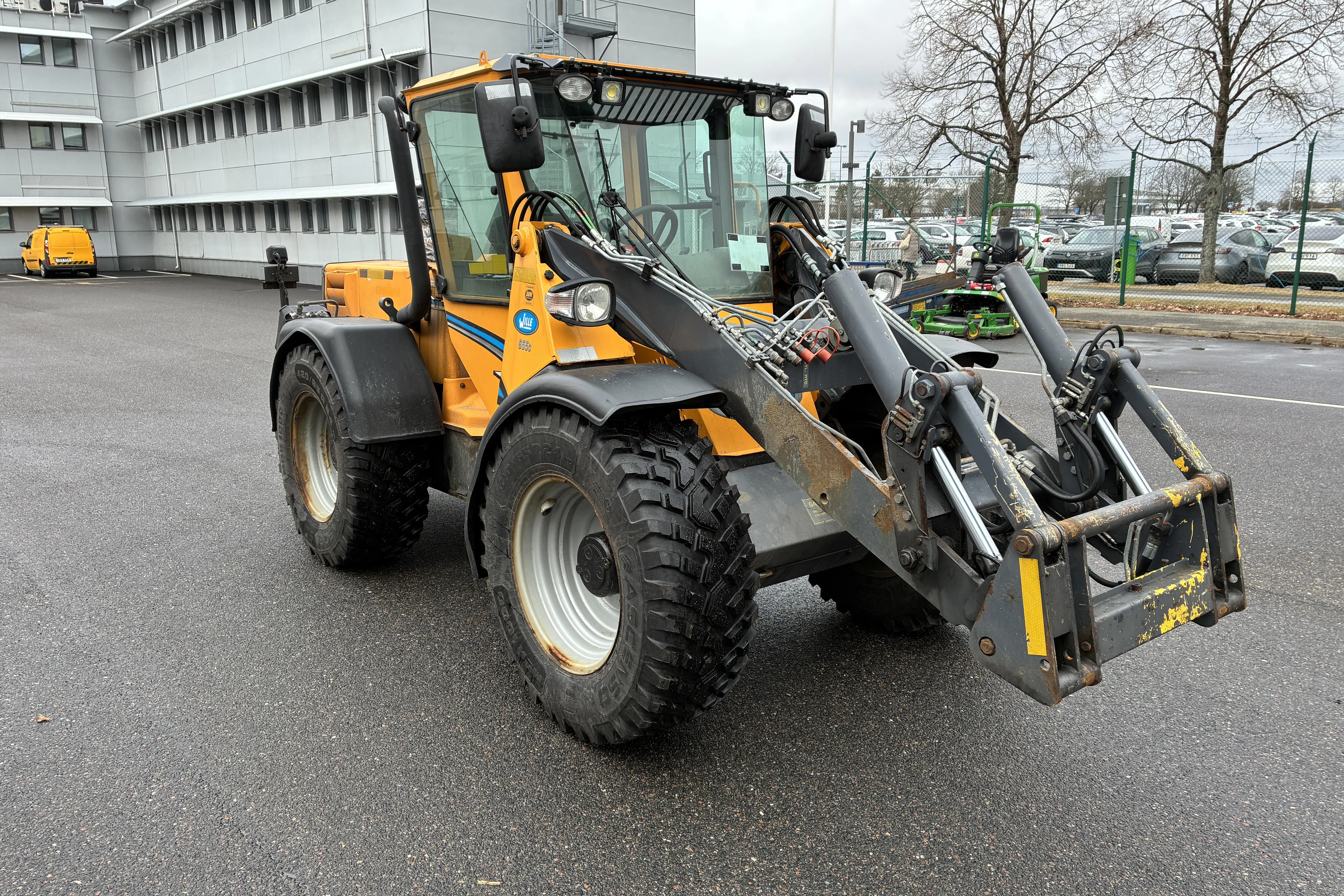 Presentationsfoto 2 av 58: Wille 655C Redskapsbärare - 0 km - 2011