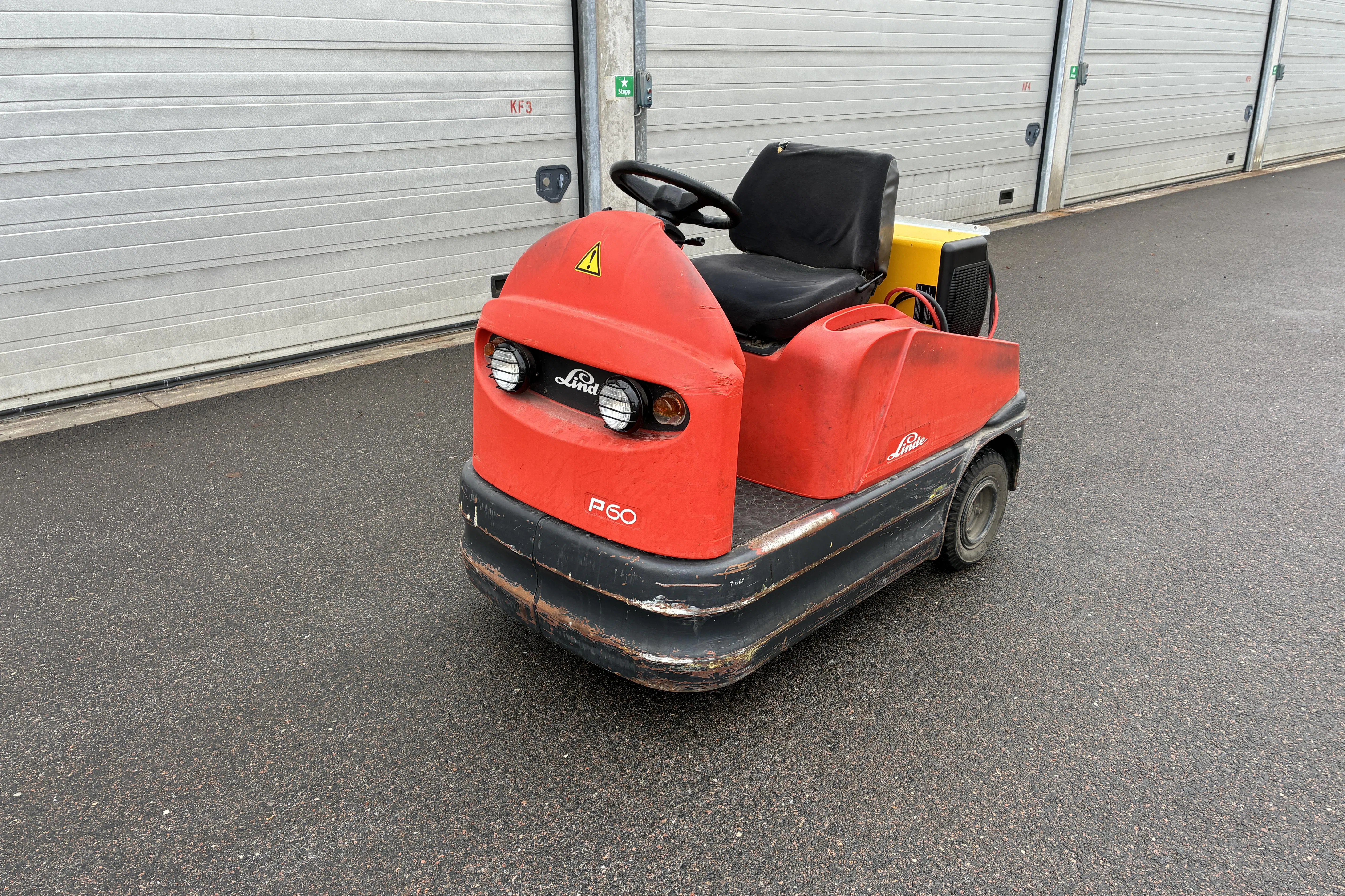 Presentationsfoto 1 av 14: Linde P60 dragtruck - 0 km - 2003