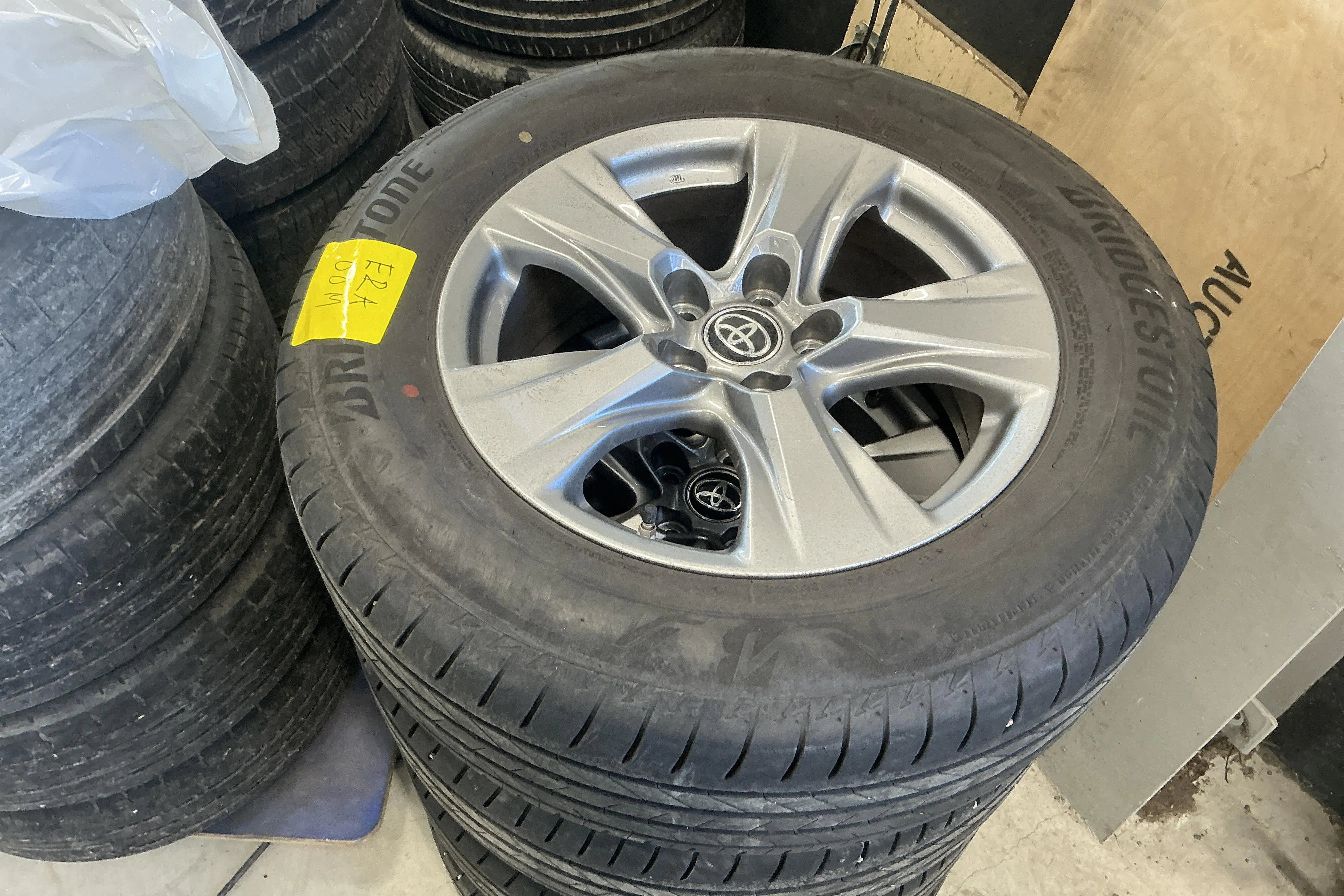 Presentation photo 14 of 14: Toyota RAV4 2.5 HSD AWD (222hk) - 46 040 km - Automatic - black - 2022