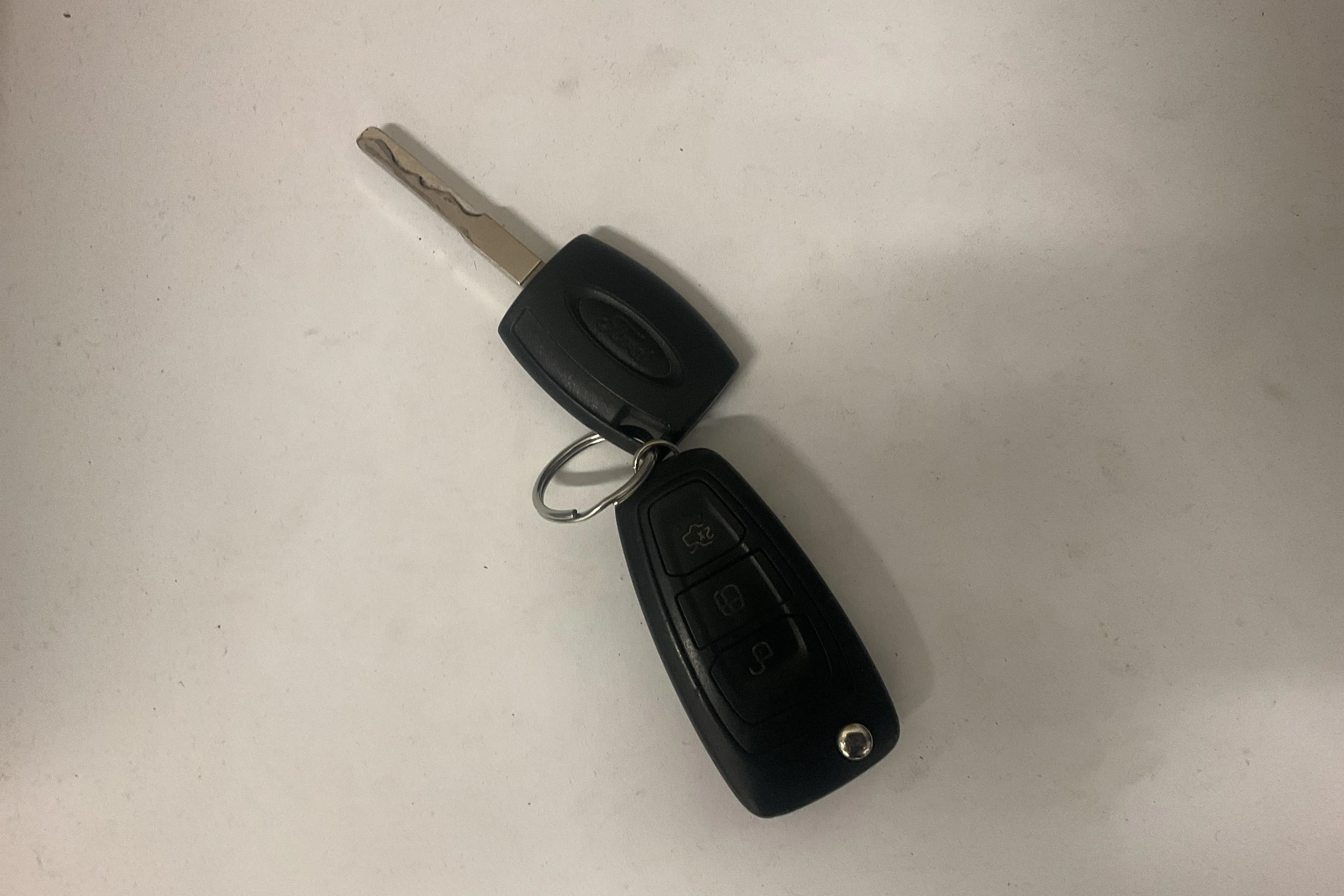 Presentation photo 13 of 13: Ford Focus 1.0 EcoBoost 5dr (100hk) - 95 620 km - Manual - white - 2016