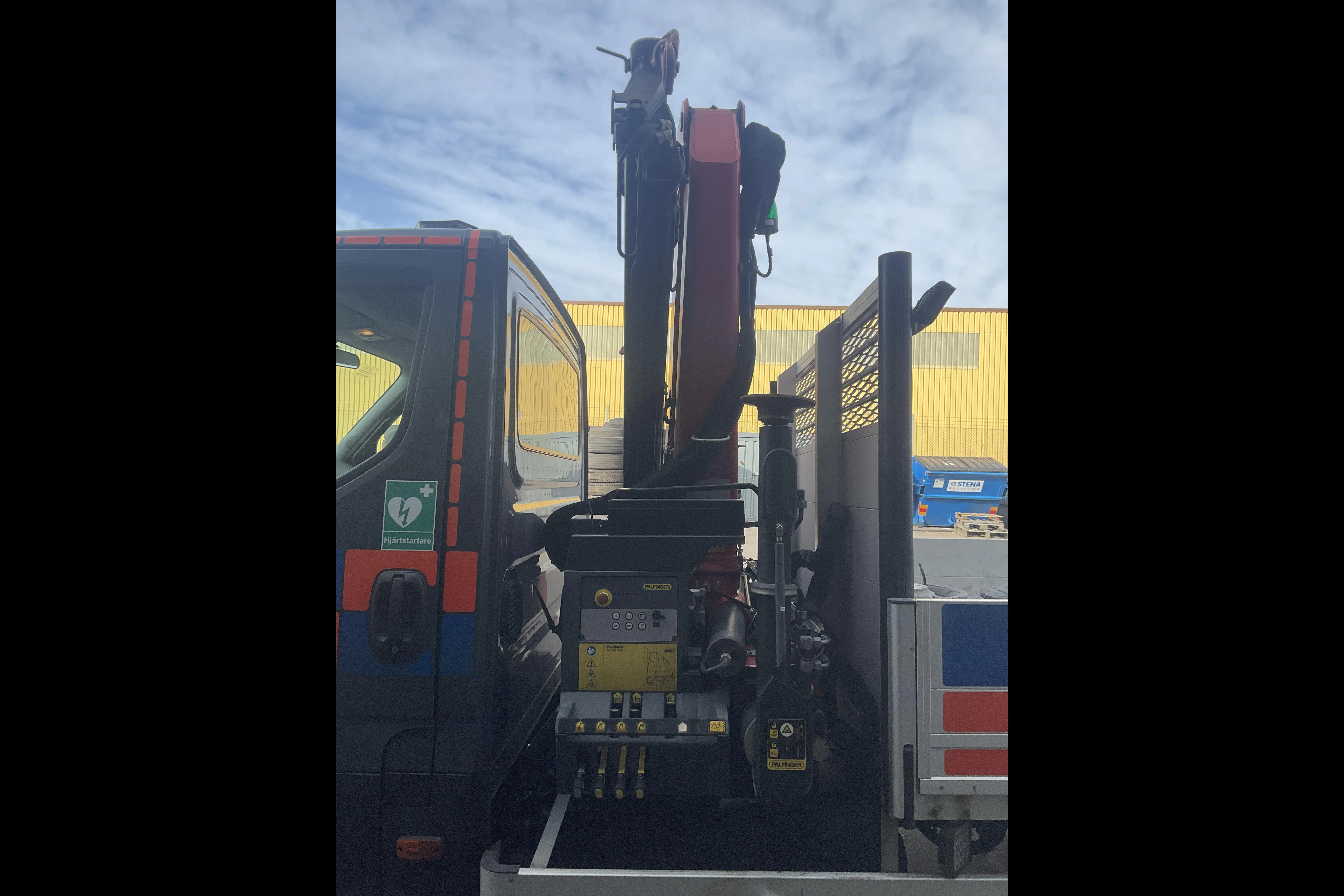 Presentationsfoto 38 av 38: IVECO 70C18 - 113 187 km - Automat - grå - 2023