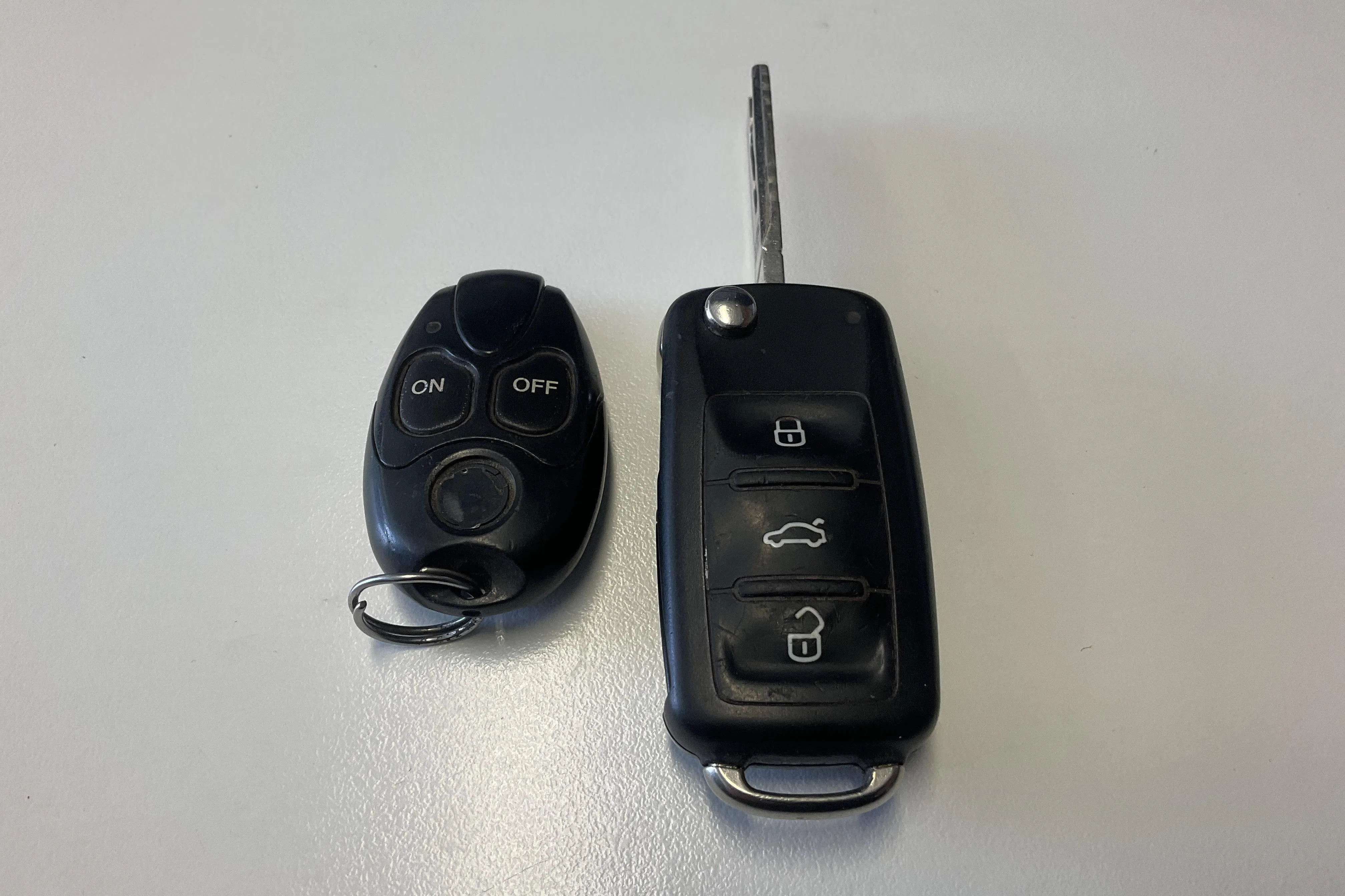 Presentationsfoto 12 av 12: VW Caddy Combi 2.0 TDI (102hk) - 30 571 mil - Automat - vit - 2016