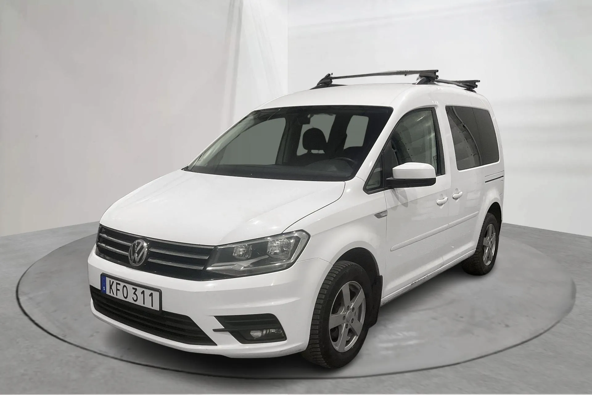 Presentationsfoto 1 av 12: VW Caddy Combi 2.0 TDI (102hk) - 30 571 mil - Automat - vit - 2016