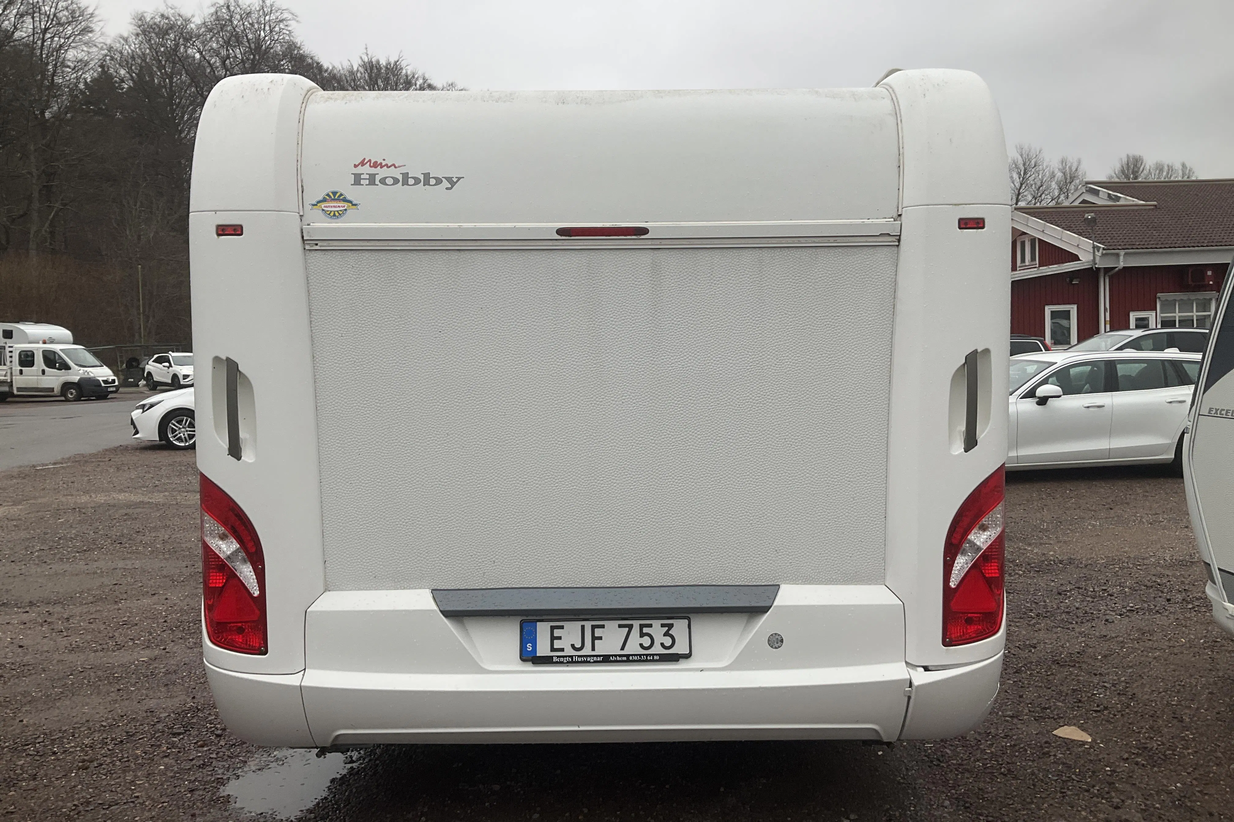 Presentation photo 2 of 28: Hobby 650 KFU Prestige Husvagn med mover - 0 km - white - 2014