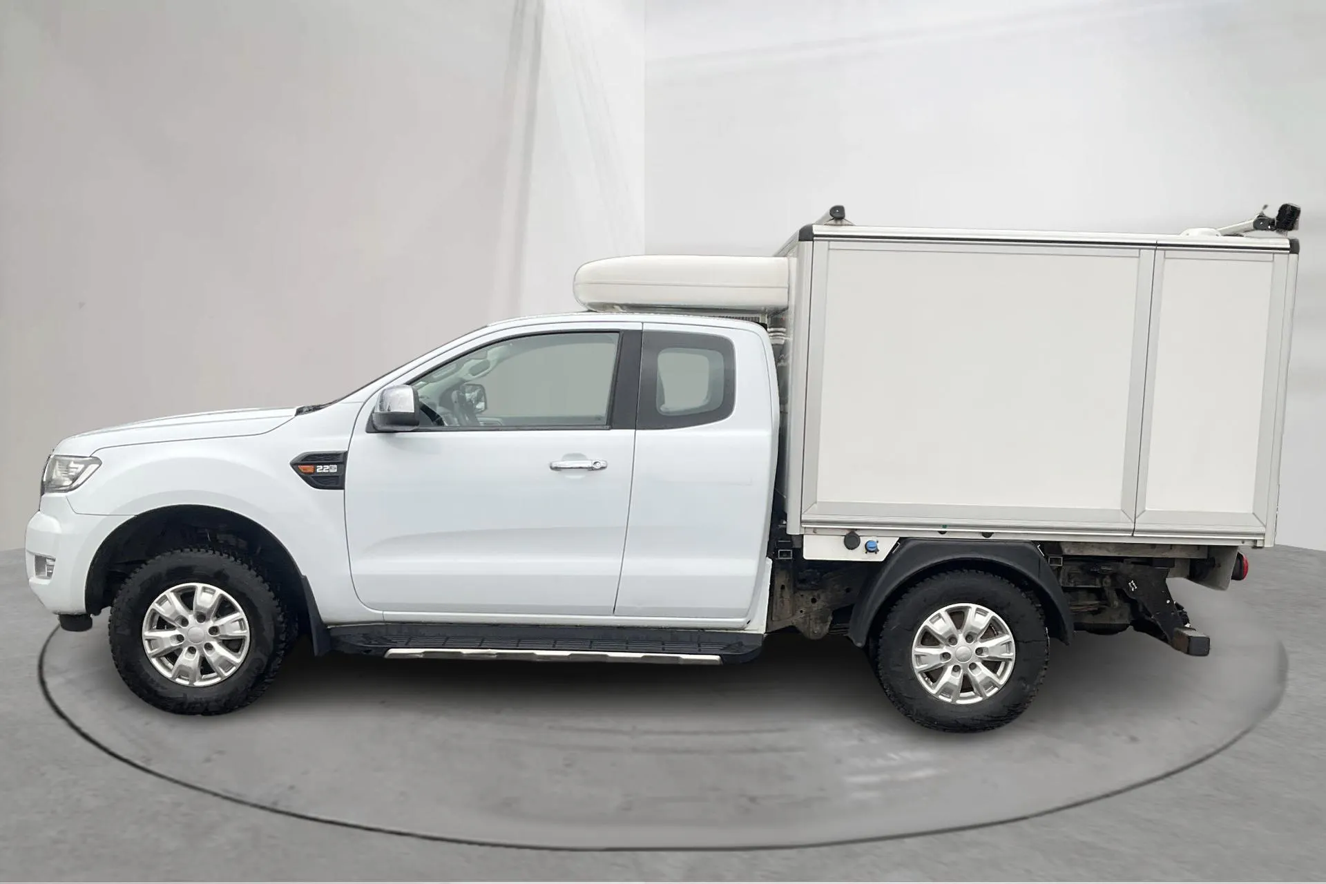Presentationsfoto 2 av 12: Ford Ranger 2.2 TDCi 4WD (160hk) - 19 572 mil - Manuell - vit - 2018