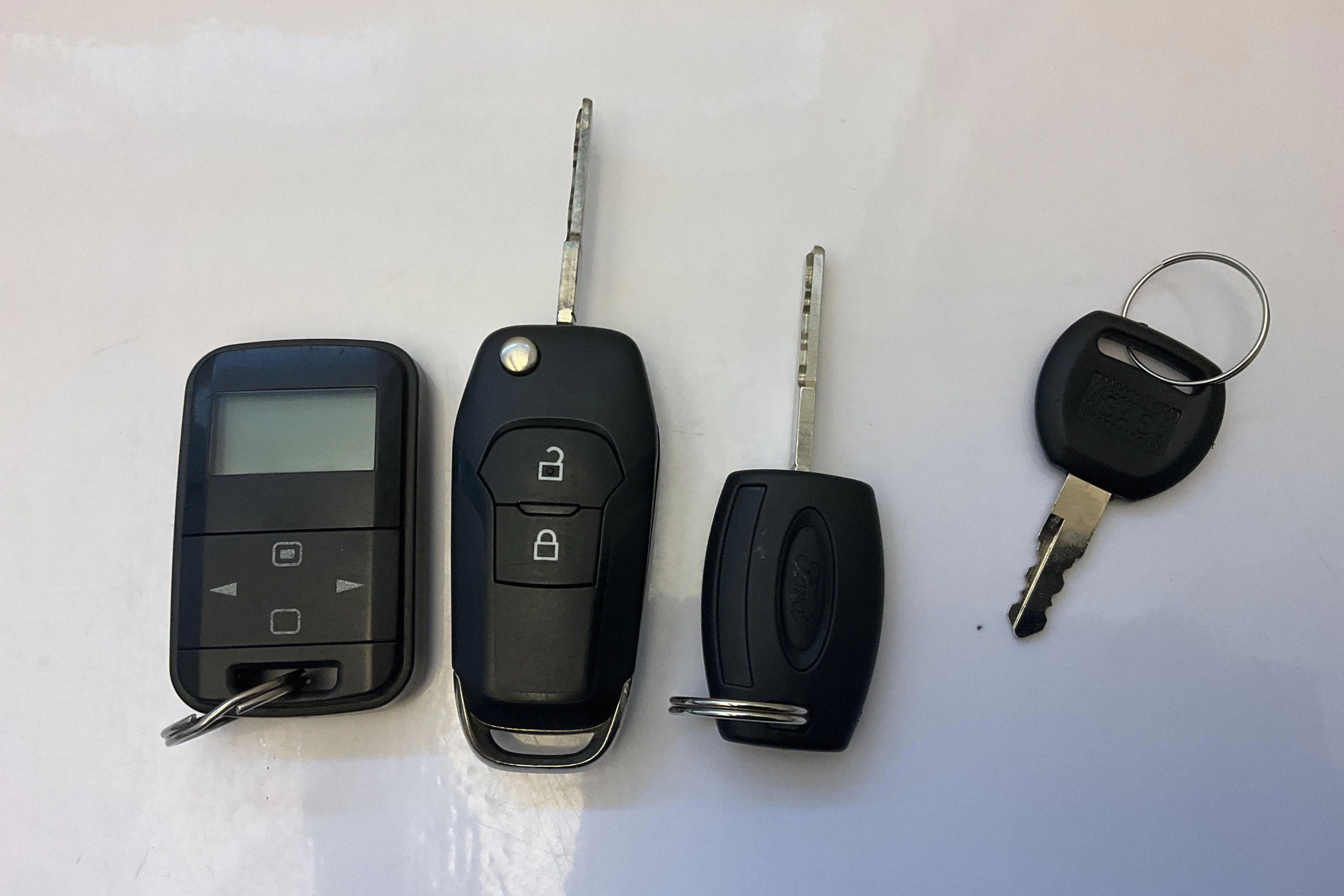 Presentationsfoto 12 av 12: Ford Ranger 2.2 TDCi 4WD (160hk) - 19 572 mil - Manuell - vit - 2018