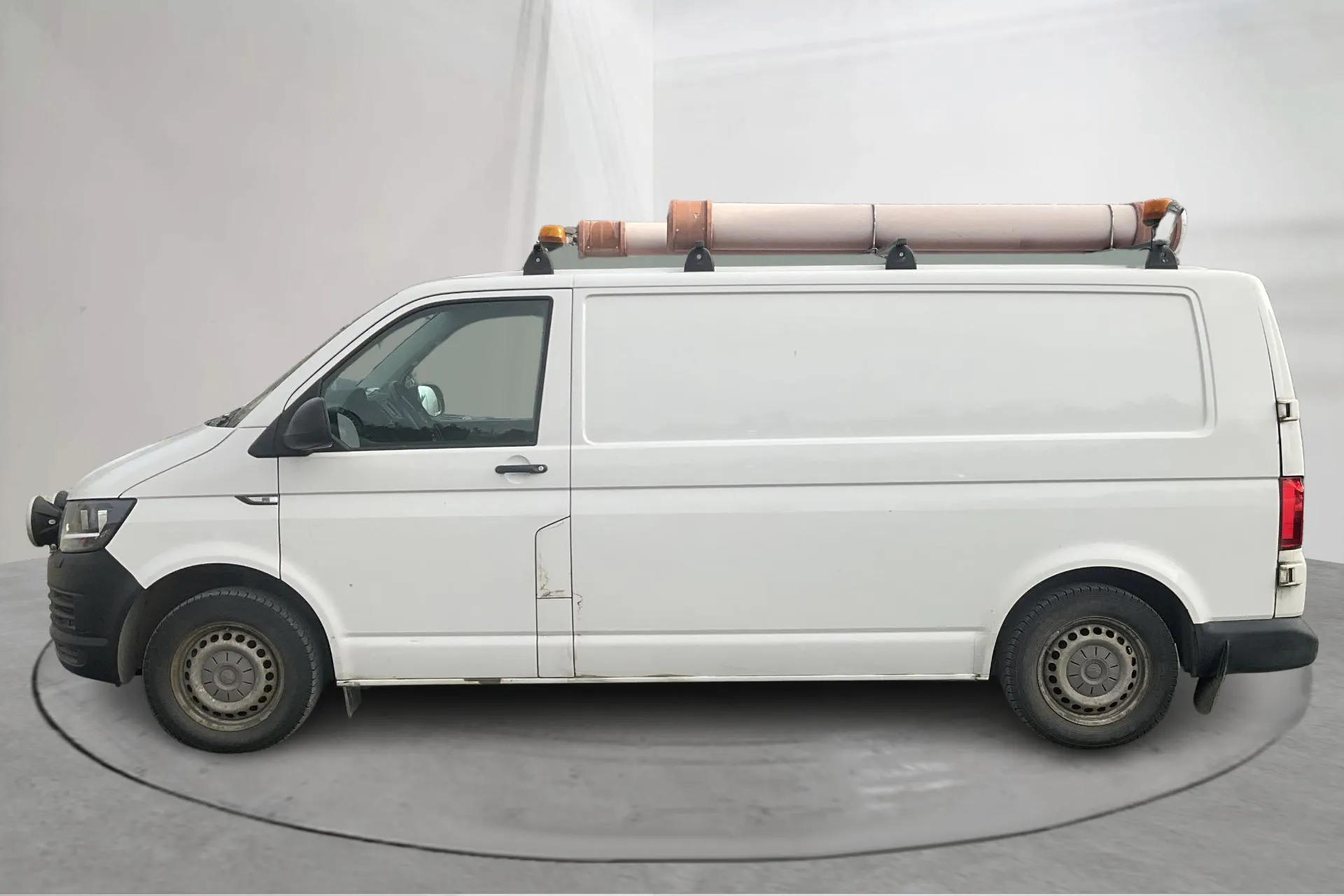 Presentation photo 2 of 13: VW Transporter T6 2.0 TDI BMT Skåp 4MOTION (150hk) - 295 220 km - Automatic - white - 2017