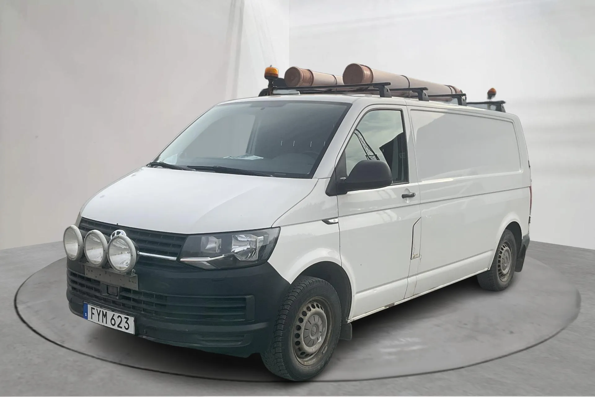 Presentation photo 1 of 13: VW Transporter T6 2.0 TDI BMT Skåp 4MOTION (150hk) - 295 220 km - Automatic - white - 2017