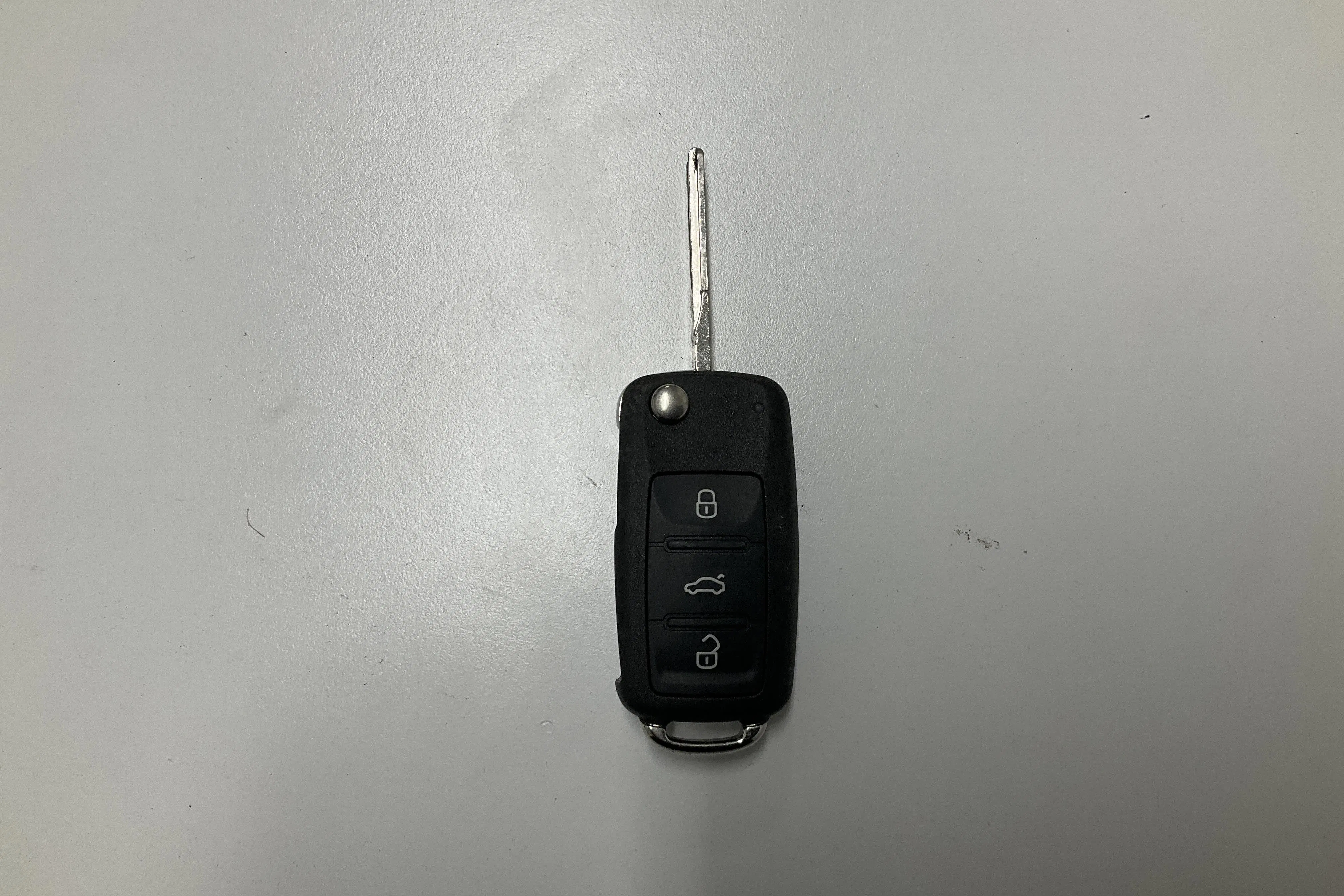 Presentation photo 12 of 12: VW Caddy 2.0 TDI Maxi Skåp 4-motion (110hk) - 128 140 km - Manual - white - 2011