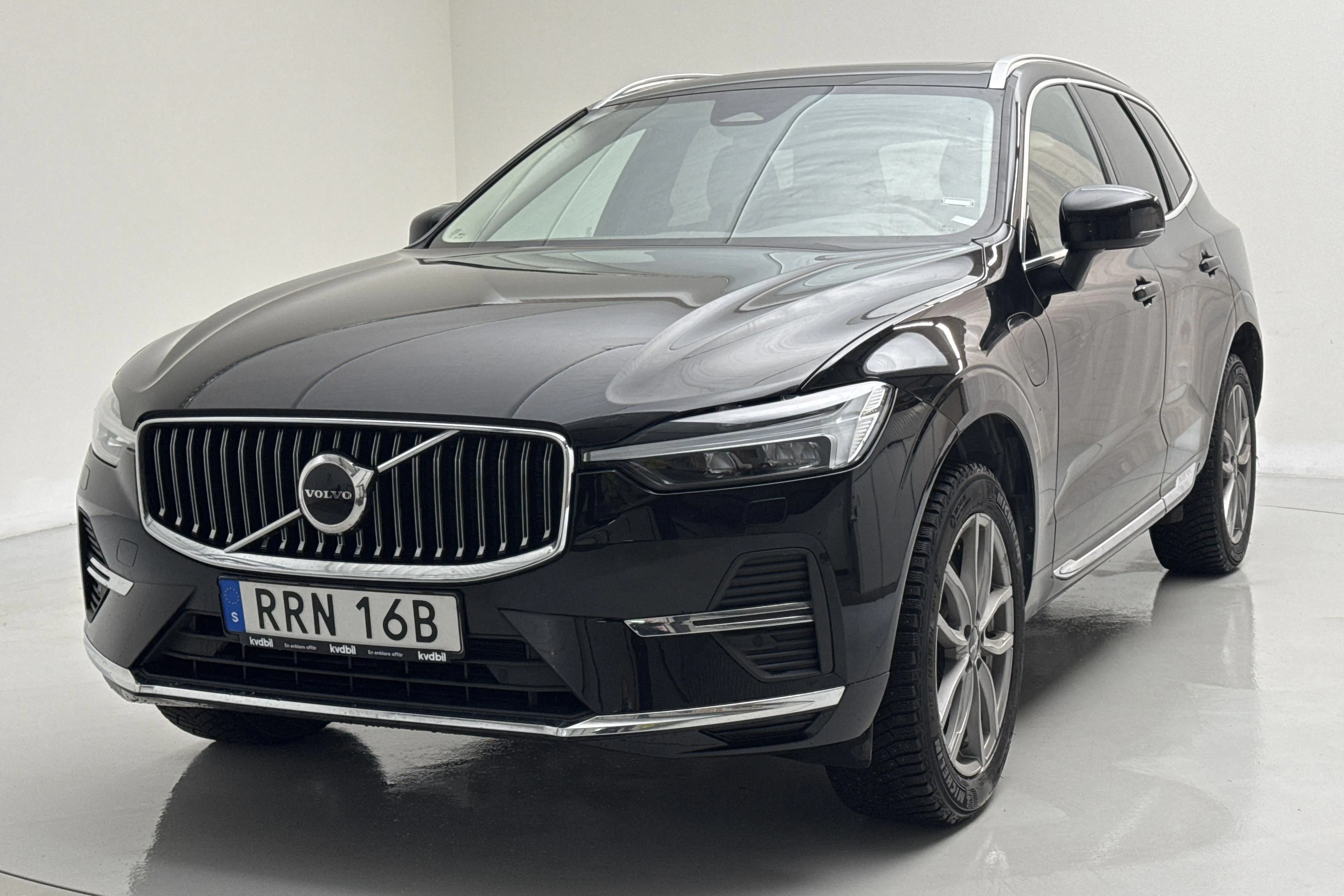 Presentation photo 1 of 19: Volvo XC60 T6 AWD Recharge (350hk) - 86 390 km - Automatic - black - 2022