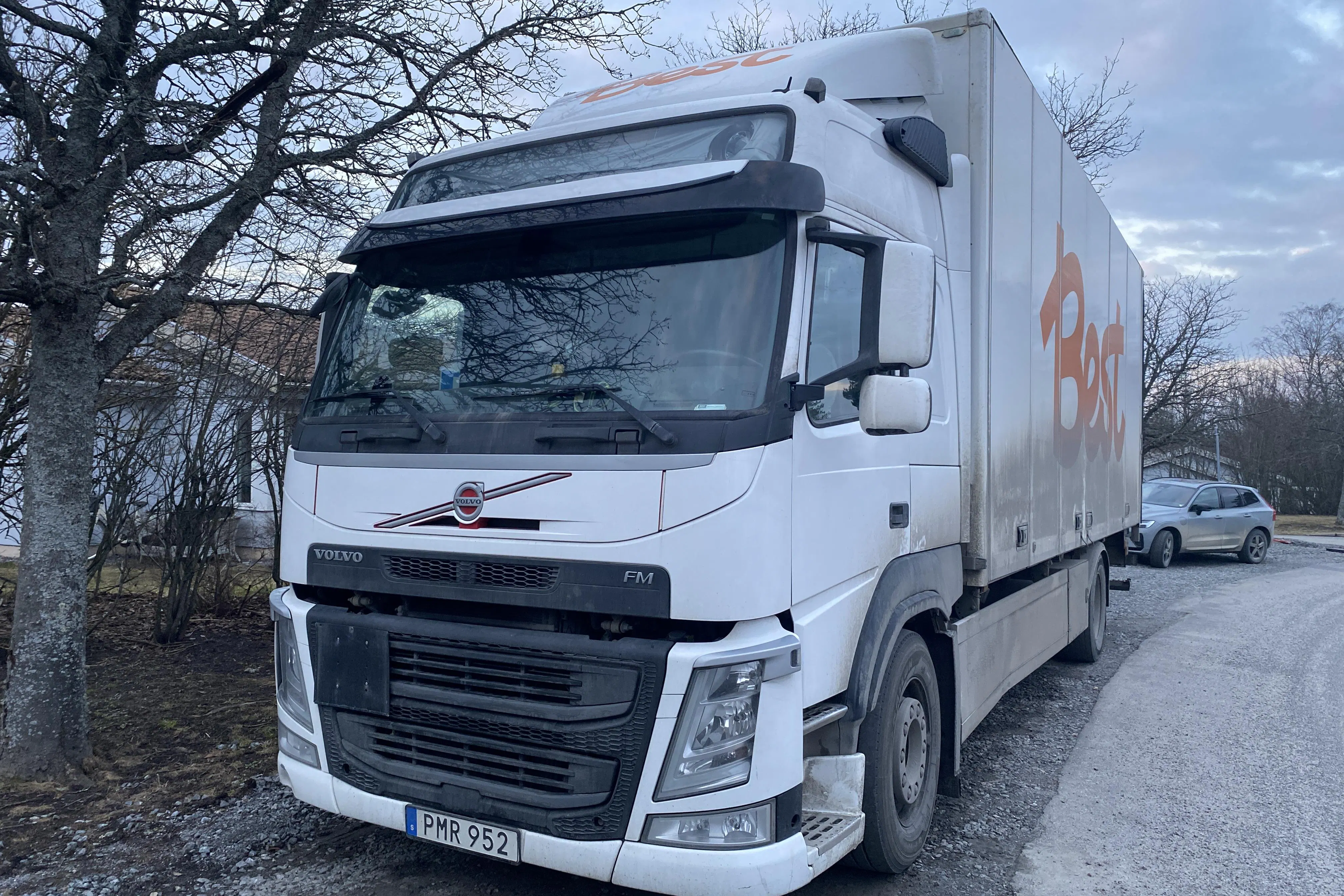 Presentation photo 1 of 53: VOLVO FM340 - 250 117 km - Automatic - white - 2019