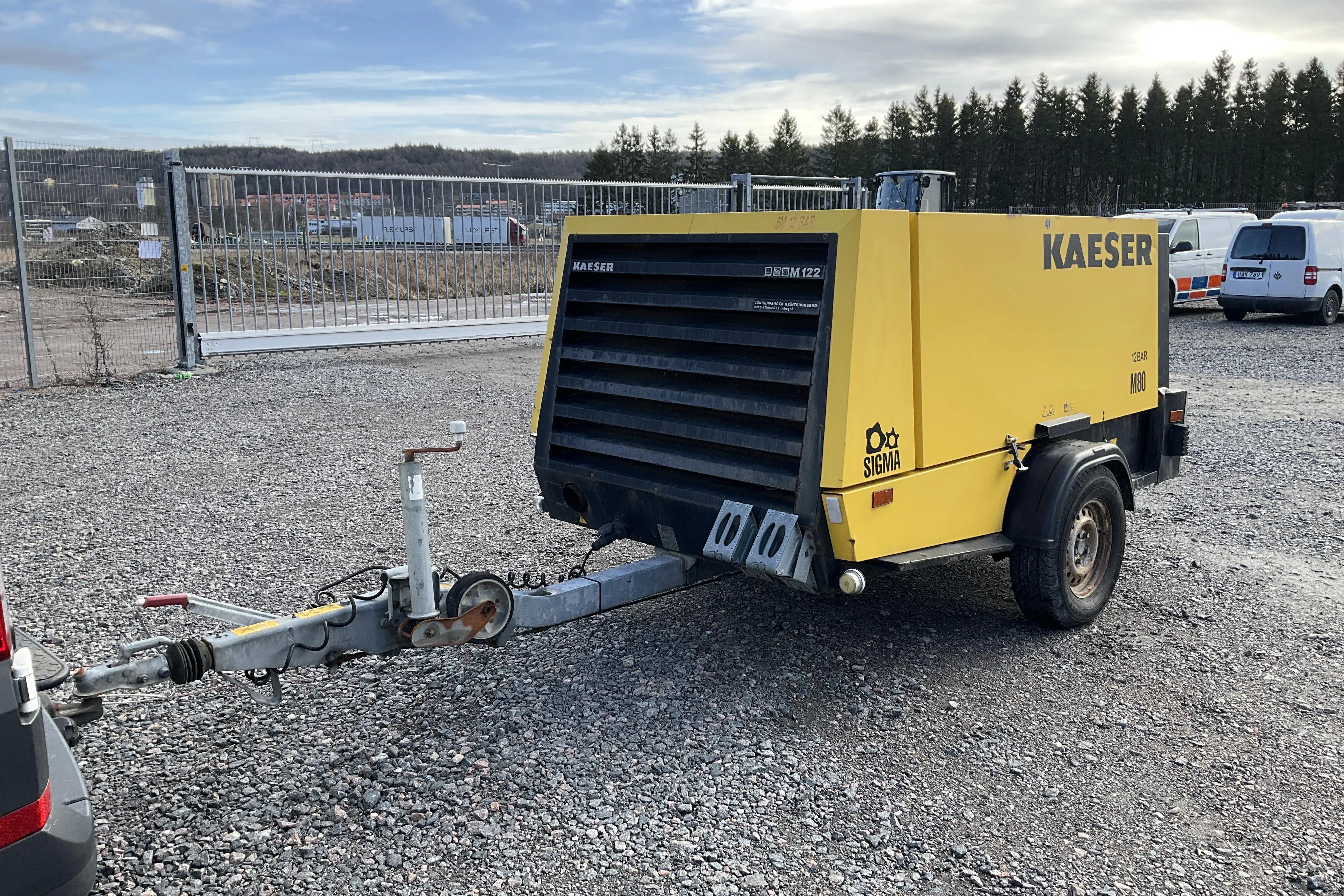 Presentationsfoto 1 av 25: KAESER KAESER - 0 km - gul - 2010