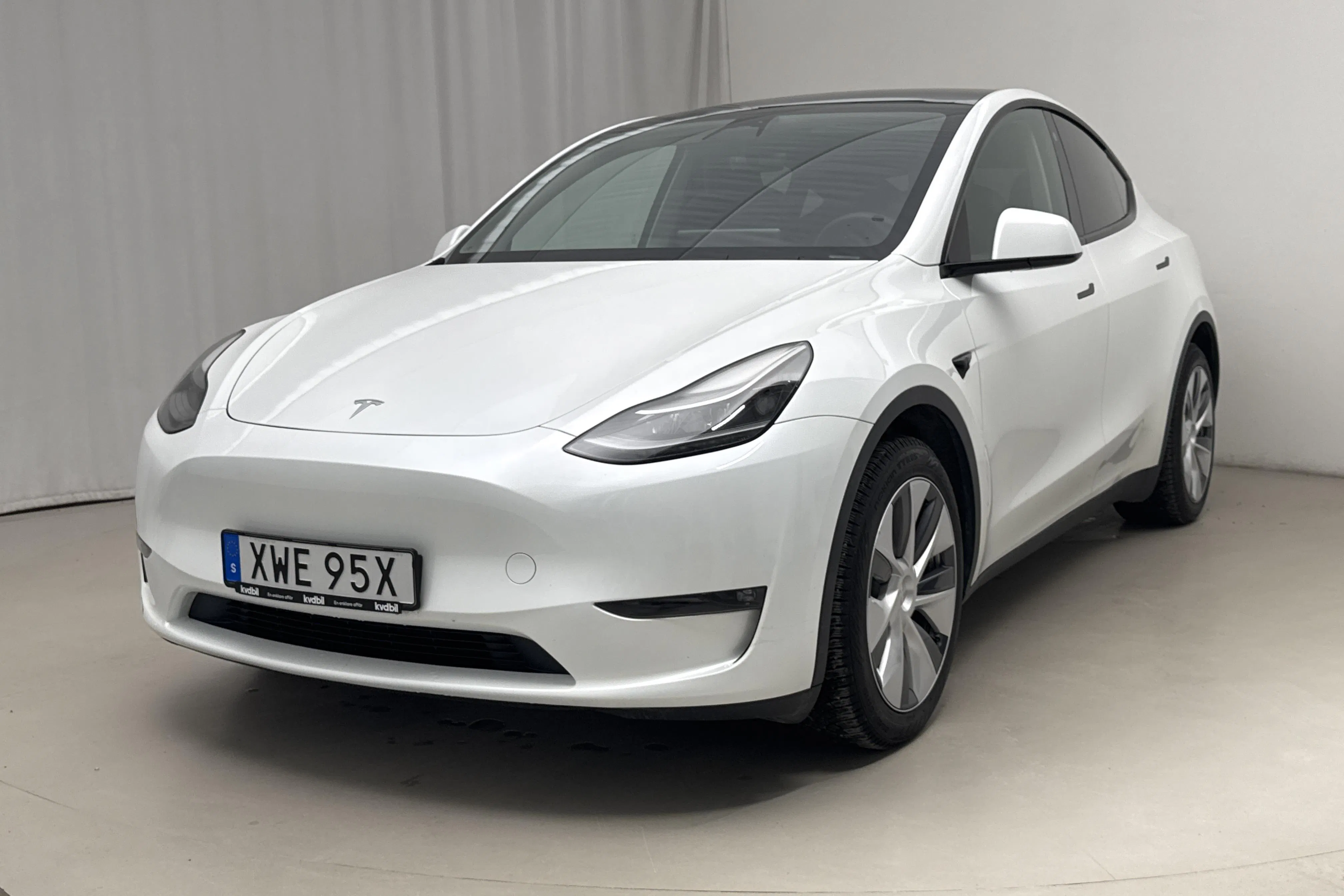 Tesla Model Y Long Range Dual Motor AWD