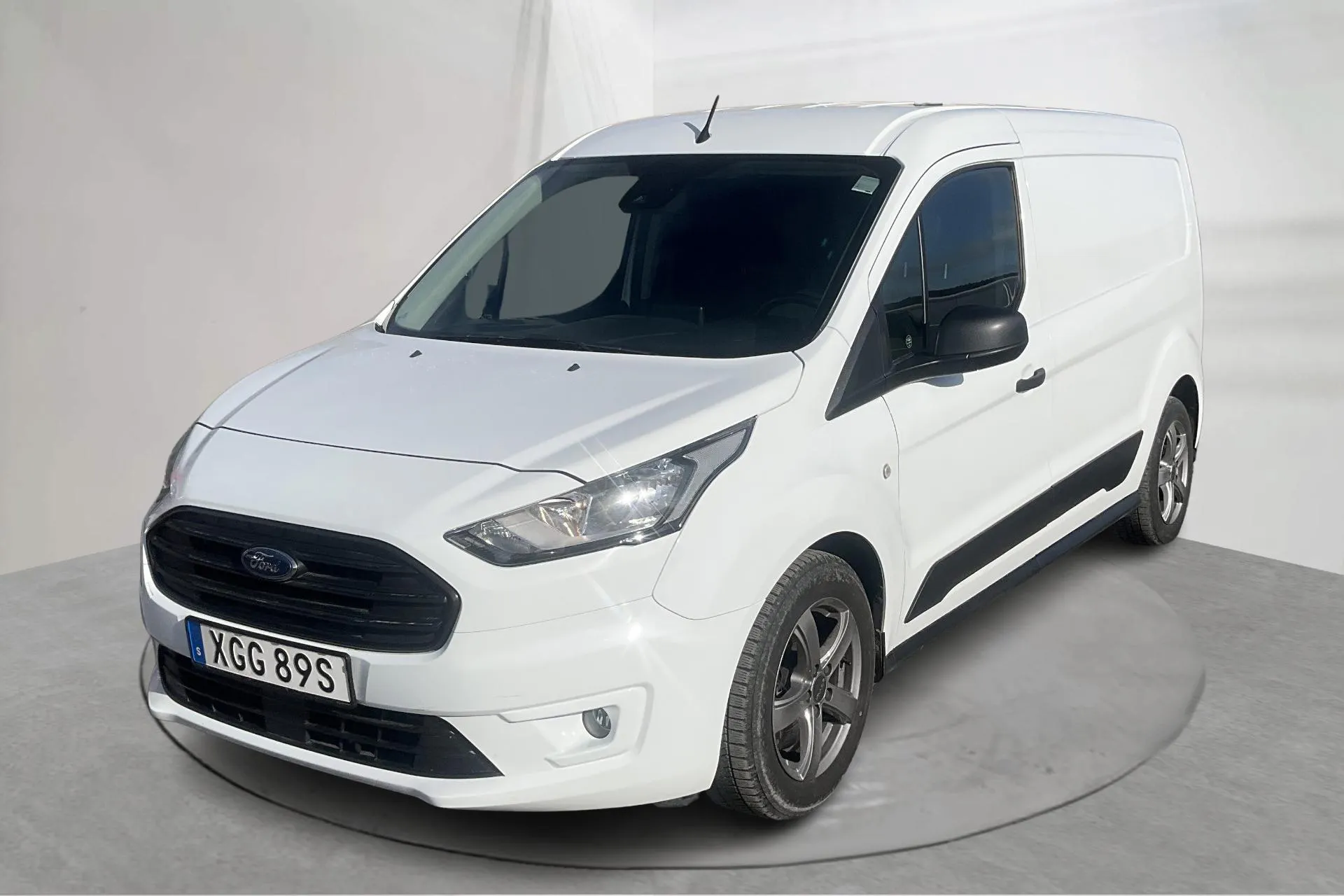 Presentation photo 1 of 13: Ford Transit Connect 1.5 EcoBlue (100hk) - 47 180 km - Automatic - white - 2021