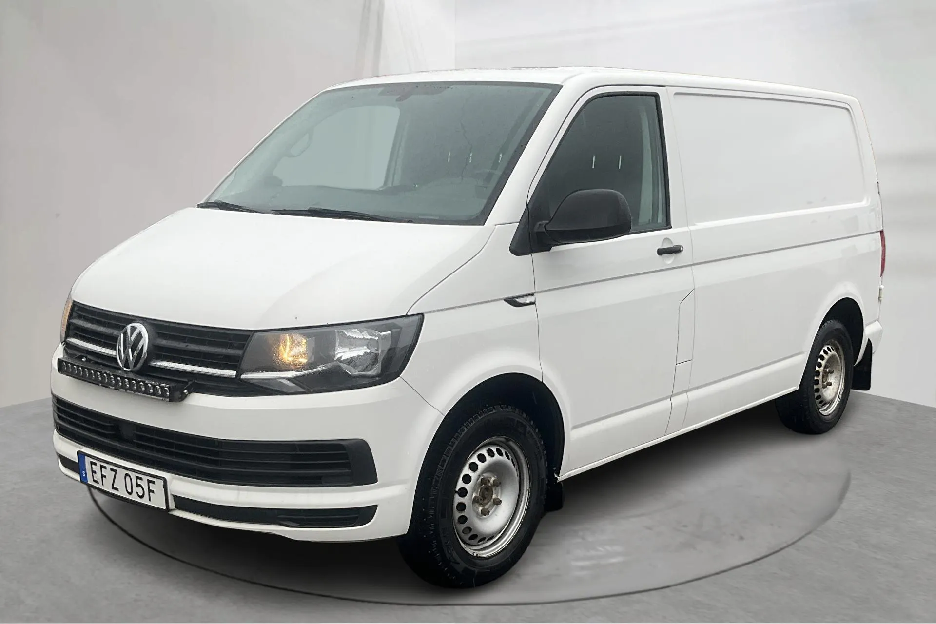 Presentation photo 1 of 14: VW Transporter T6 2.0 TDI BMT Skåp (150hk) - 140 810 km - Automatic - white - 2019