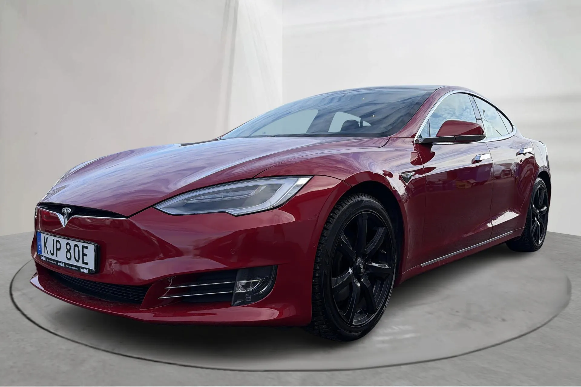 Tesla Model S Dual Motor Standard Range AWD