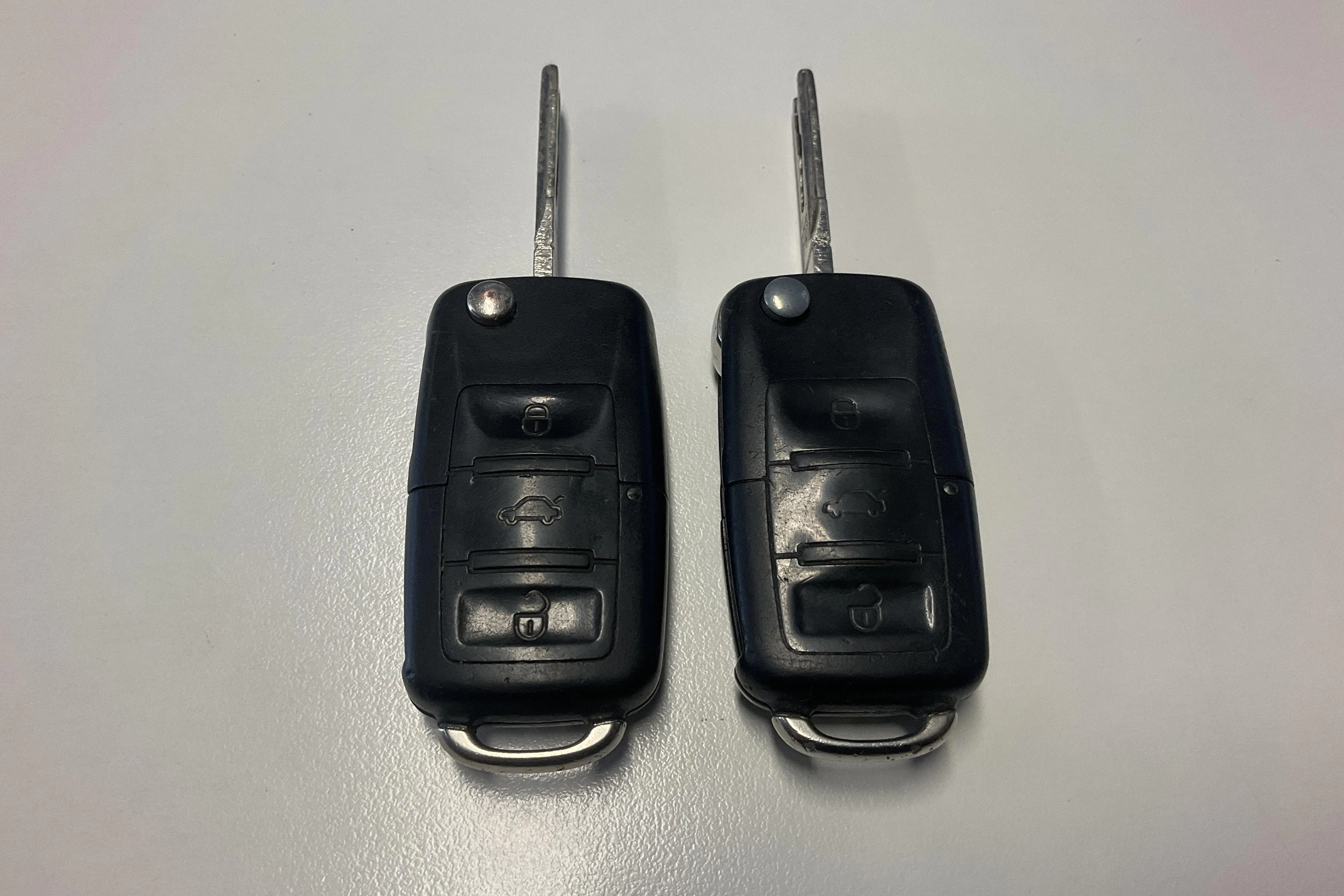 Presentation photo 15 of 15: VW Caddy 2.0 Ecofuel Skåp (109hk) - 158 150 km - Manual - white - 2010