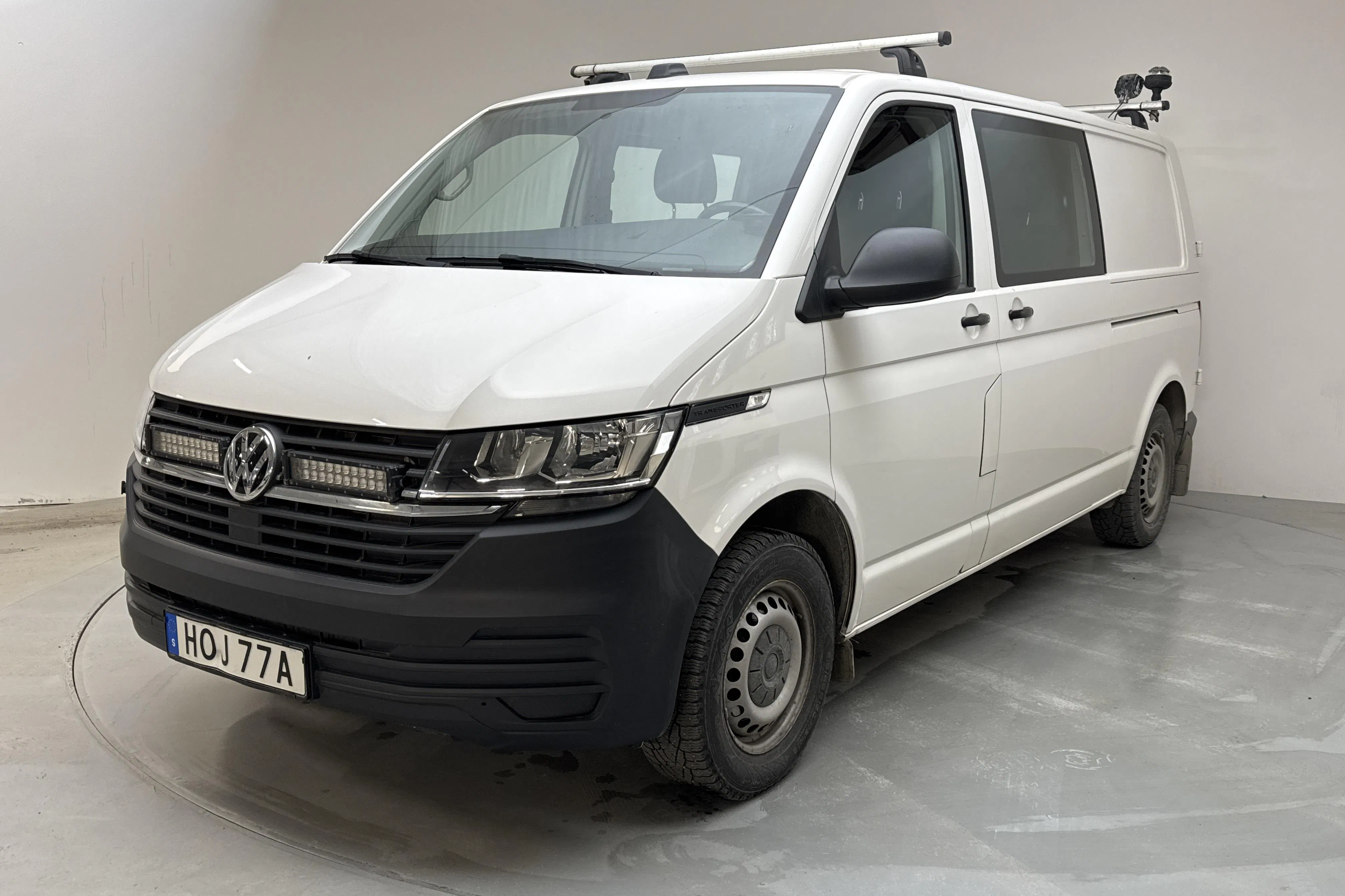 Presentation photo 1 of 13: VW Transporter T6 2.0 TDI BMT Skåp 4MOTION (150hk) - 105 850 km - Manual - white - 2020