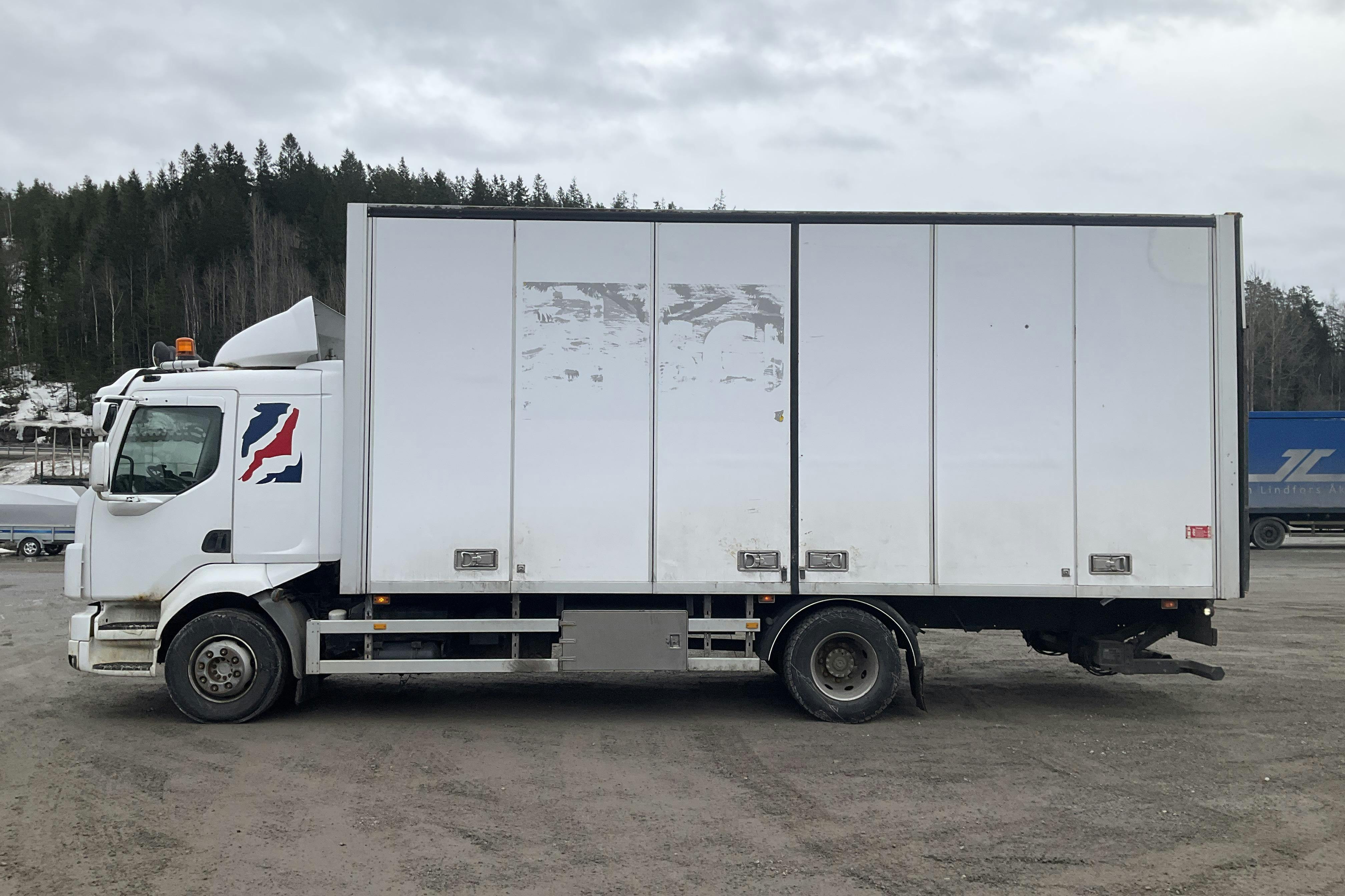 Presentation photo 2 of 28: VOLVO FL280 - 517 600 km - Automatic - white - 2009