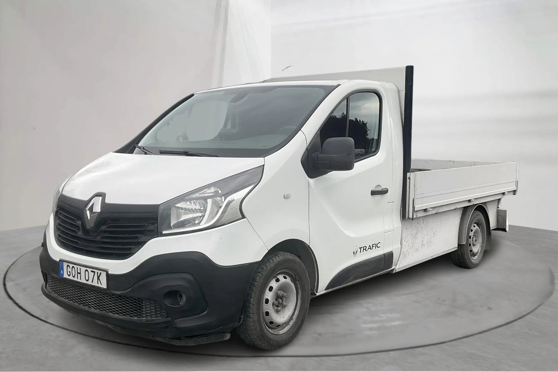 Presentation photo 1 of 12: Renault Trafic Chassi Cab 1.6 dCi (125hk) - 121 700 km - Manual - white - 2019