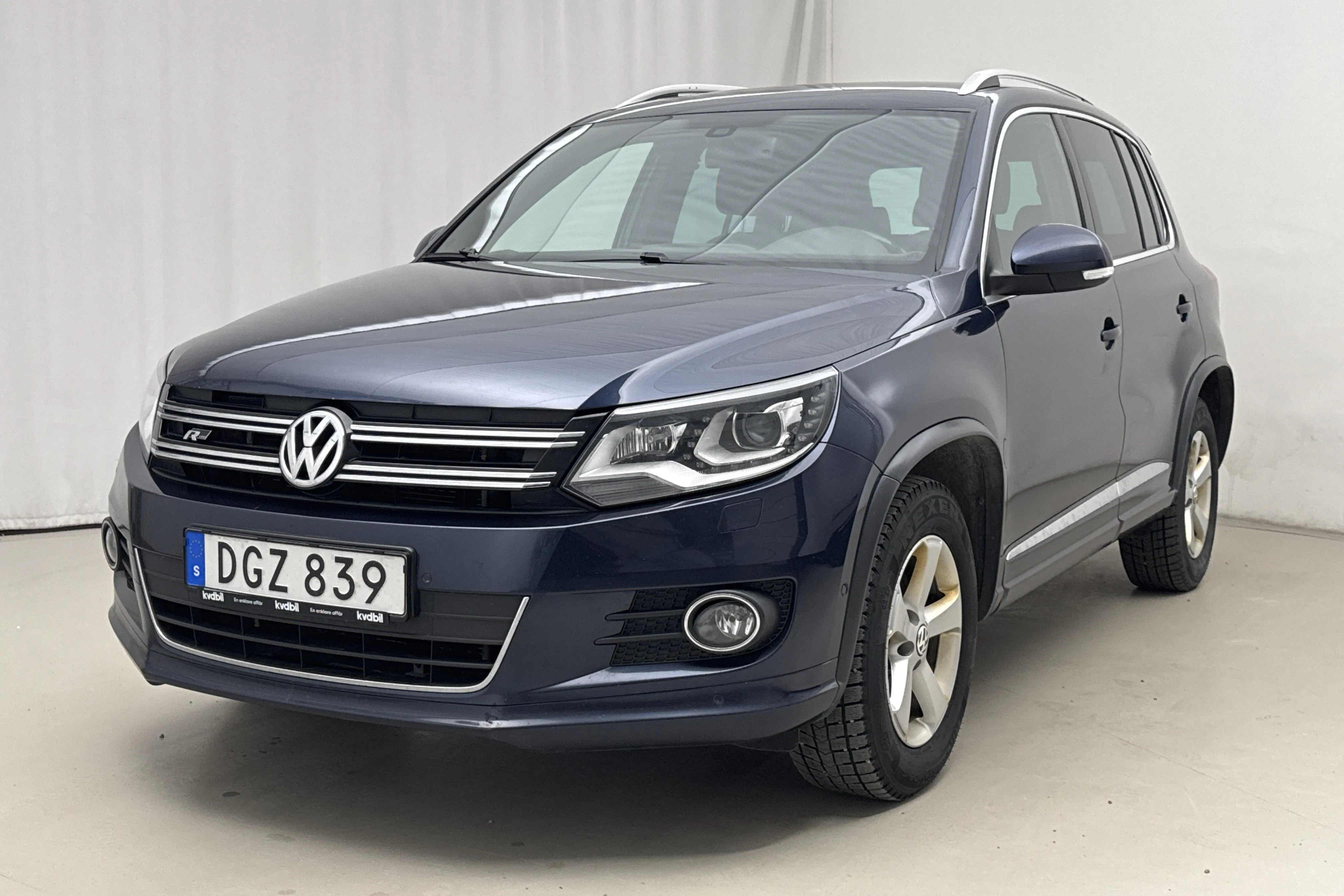 Presentation photo 1 of 20: VW Tiguan 2.0 TDI 4MOTION BlueMotion Technology (184hk) - 292 180 km - Automatic - Dark Blue - 2016