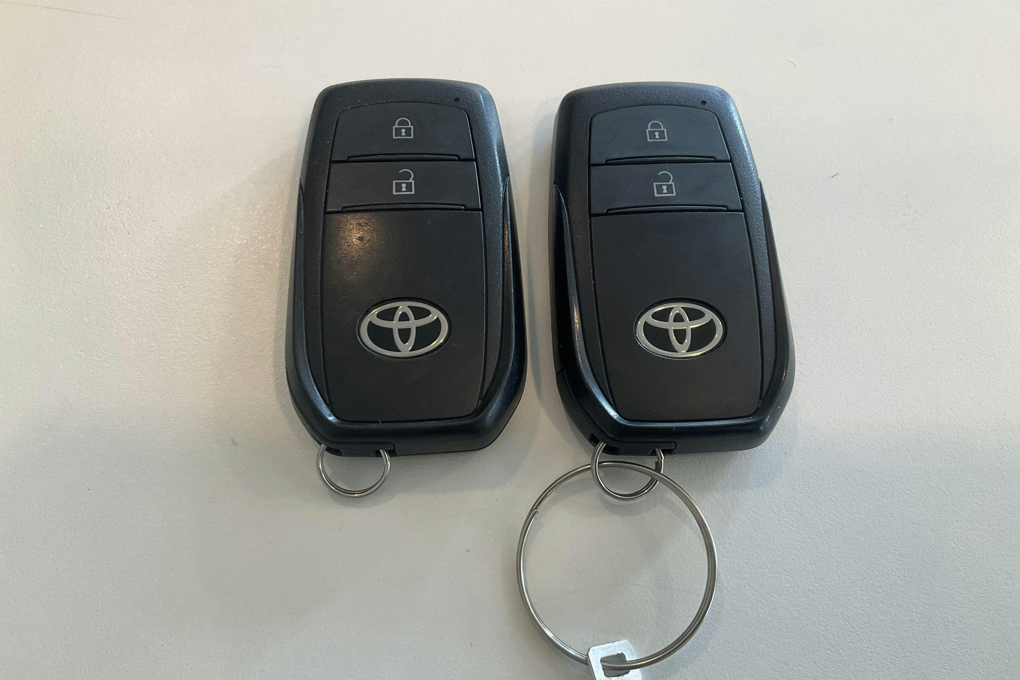 Presentation photo 20 of 20: Toyota Corolla 1.8 Hybrid Touring Sports (140hk) - 24 830 km - Automatic - Dark Grey - 2024