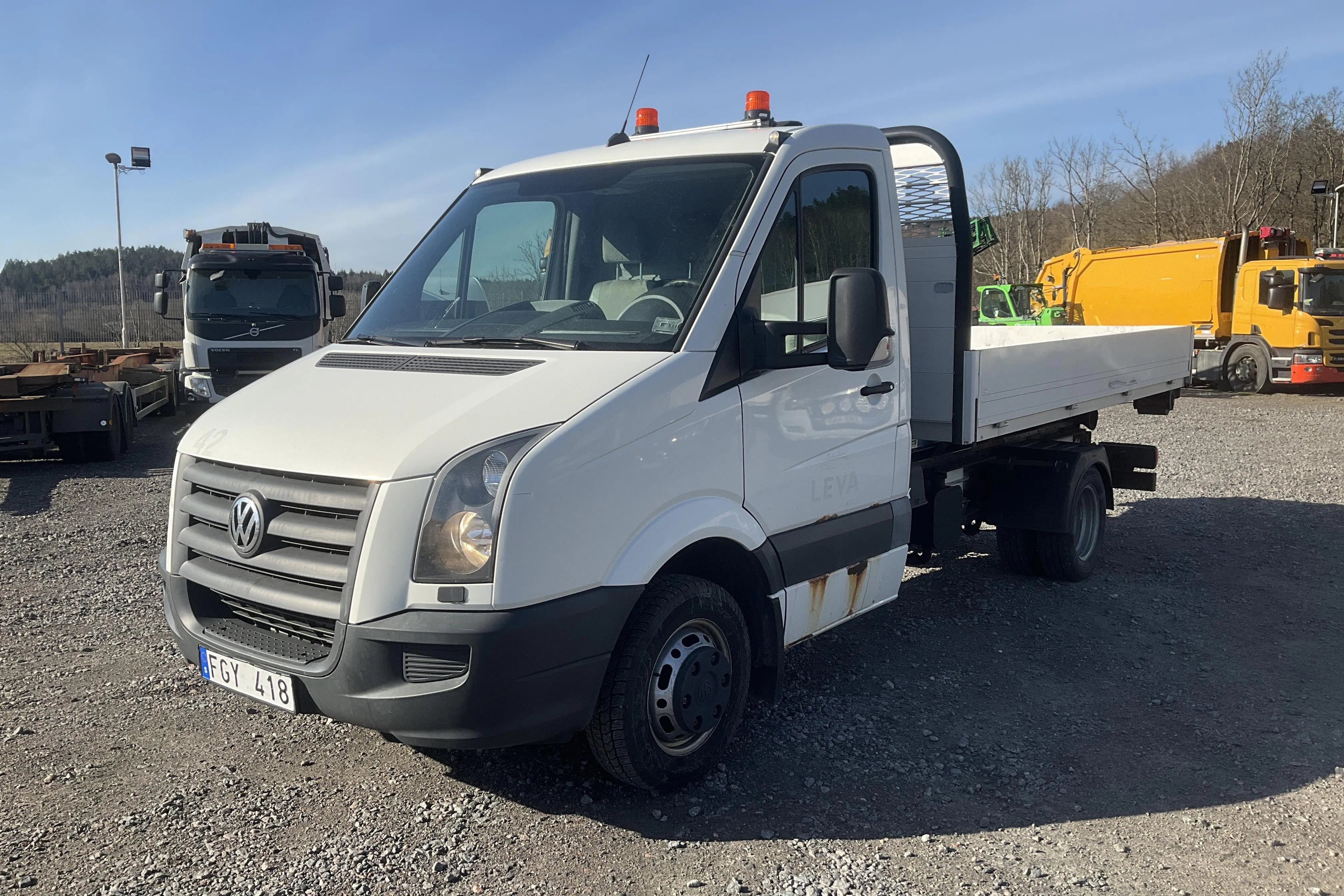 Presentation photo 1 of 35: VW Crafter 50 2.5 TDI Flak (163hk) - 113 090 km - Manual - white - 2008