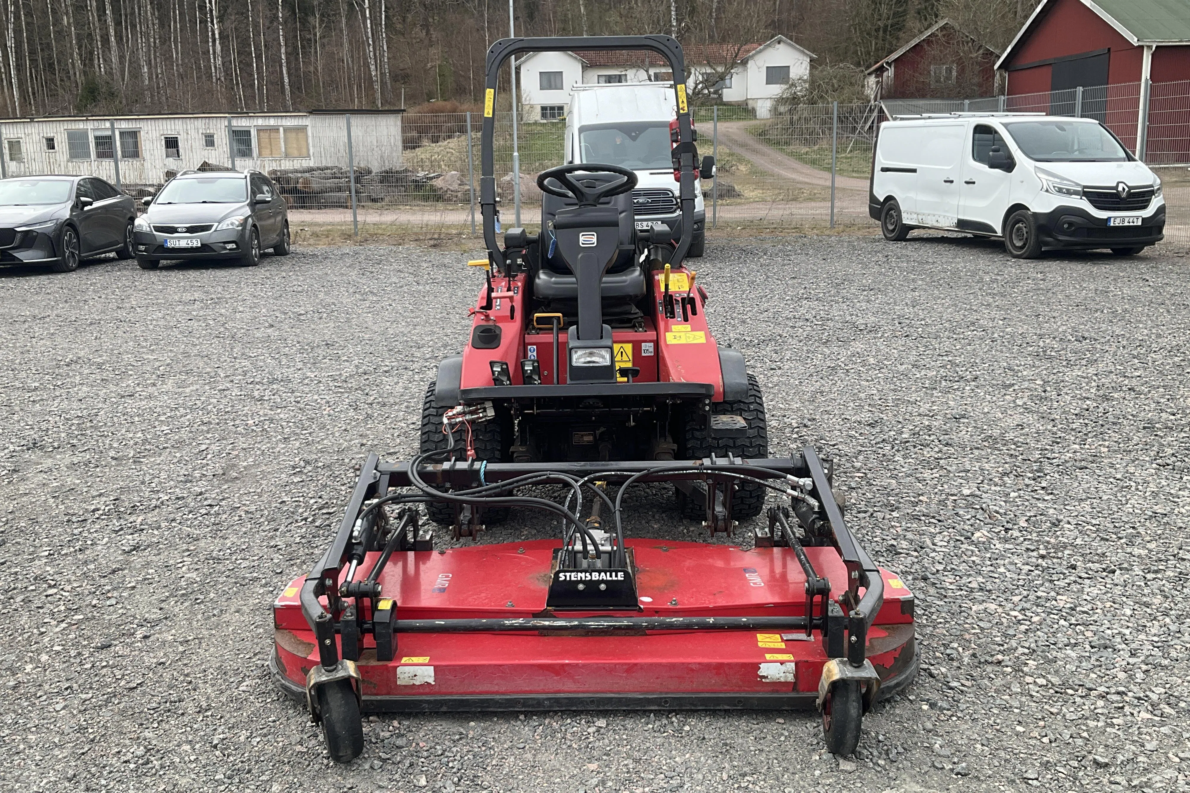 Presentationsfoto 2 av 24: Shibaura ST315 gräsklippare - 0 km