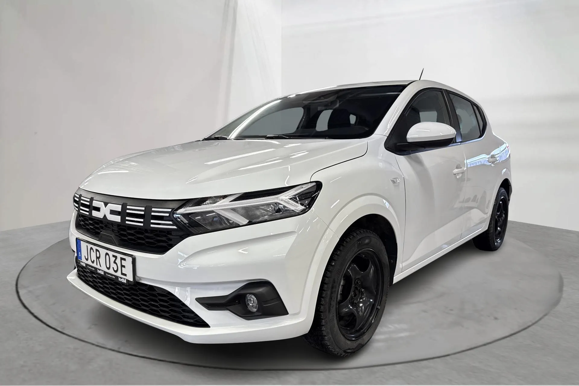 Presentation photo 1 of 16: Dacia Sandero 1.0 TCe (90hk) - 21 080 km - Automatic - white - 2025