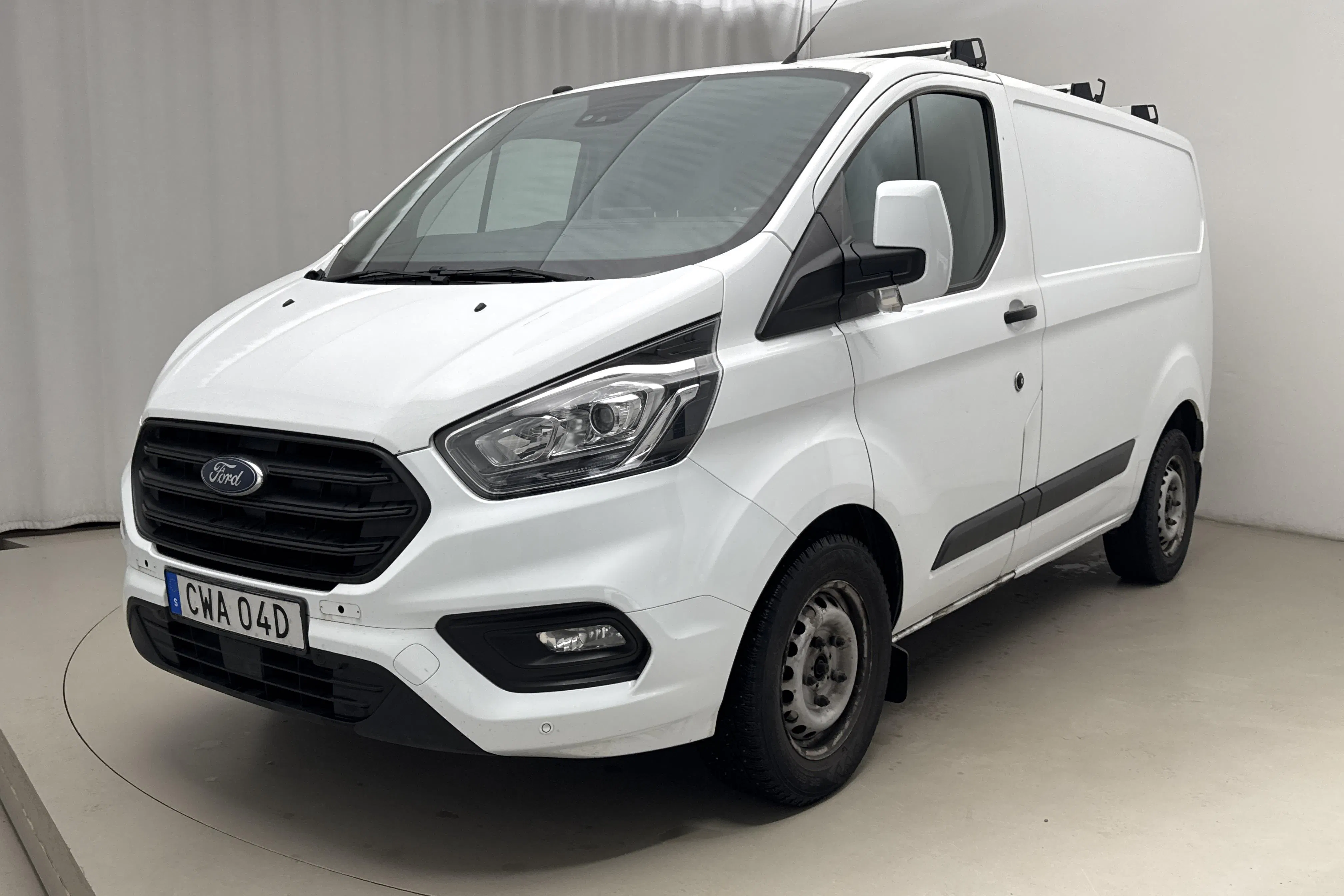 Presentation photo 1 of 13: Ford Transit Custom 280 (130hk) - 125 500 km - Automatic - white - 2019